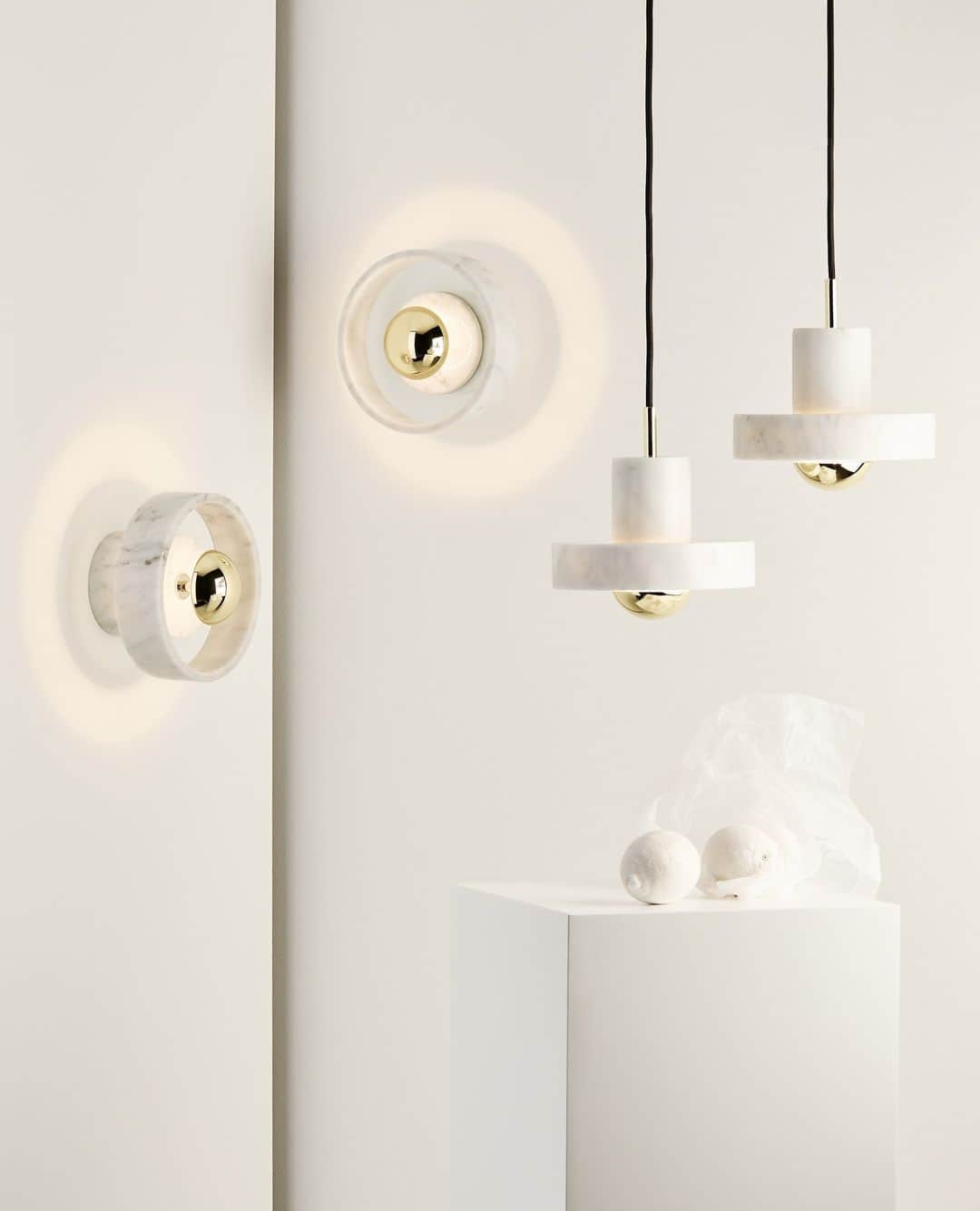 トム ディクソンのインスタグラム：「Our STONE LED Wall lights are crafted from white Morwad marble and brass giving out a soft halo effect.⁠ ⁠ Mix and match with other pieces from the STONE collection including pendant lights and stackable candle holders. ⁠ ⁠ Available now on tomdixon.net ⁠」