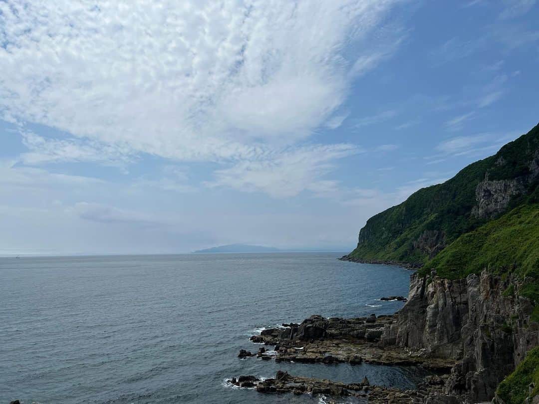 田村響華のインスタグラム：「⁡ 7月の思い出だよ~~ 今更感あるけど写真が溜まってるので 気にせず載せていきます(^_^)  #函館旅行 #立待岬 #ラッキーピエロ #五稜郭」