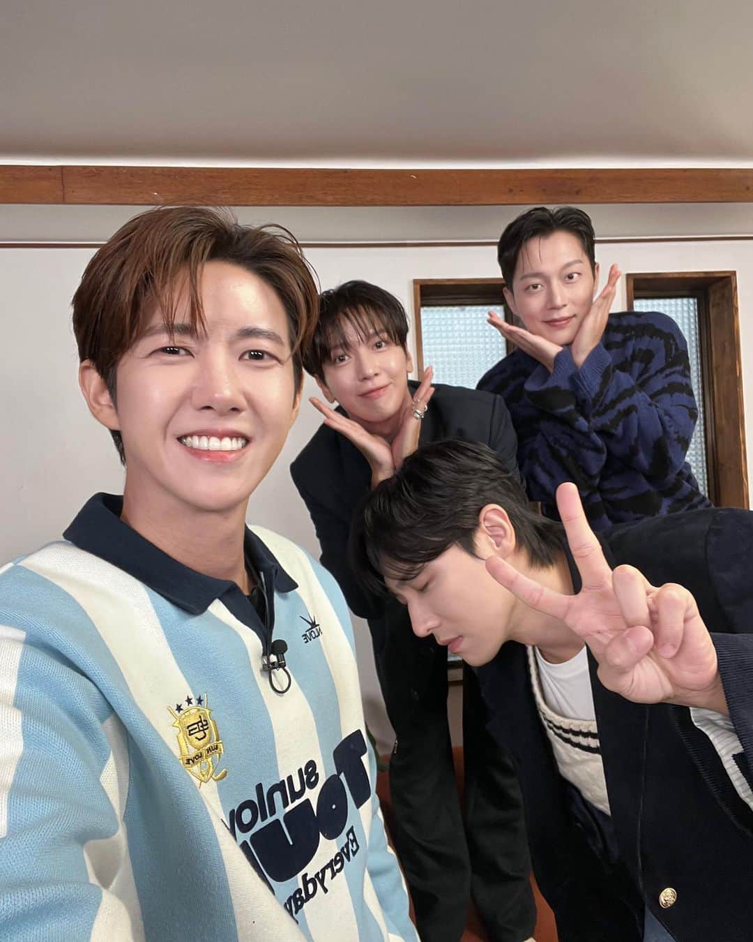 チョン・ヨンファのインスタグラム：「오랜만🙋‍♂️」