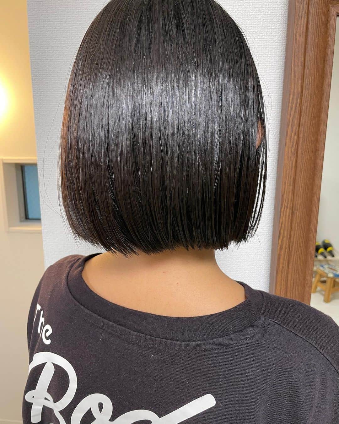 atukiyoさんのインスタグラム写真 - (atukiyoInstagram)「まこあこ髪切ったよん✂️  サラサラでうらやましい😑  今日は個人チャンネルが上がってるよー！！ 前編も是非観てね♪  _ _ _ _ _ _ _ _ _ _ _ _ _ _ _ _ _   ◽️YouTube◽️ ろこまこあこチャンネル ▶︎月、水、金曜日　17時〜 ▶︎ショート　16時〜  ろこチャンネル ▶︎木曜日　17時〜  ライブ配信 ▶︎火曜日　17時半〜  ◽️TikTok◽️ ろこまこあこ ▶︎ atukiyo0311 ろこ（母管理）▶︎ rocoz.0517rma  ◽️Instagram◽️ ろこ（母管理）▶︎ @rocoroco0517 まこ（母管理）▶︎ @macomacomacorun  あこ（母管理）▶︎ @acoacoaconz  _ _ _ _ _ _ _ _ _ _ _ _ _ _ _ _ _ _  #kidsfashion#三姉妹#youtube#youtuber#ろこまこあこ#キッズコーデ#小学生コーデ#jc2#js6#twins#双子#コーデ#kids」10月5日 17時17分 - rocomacoaco
