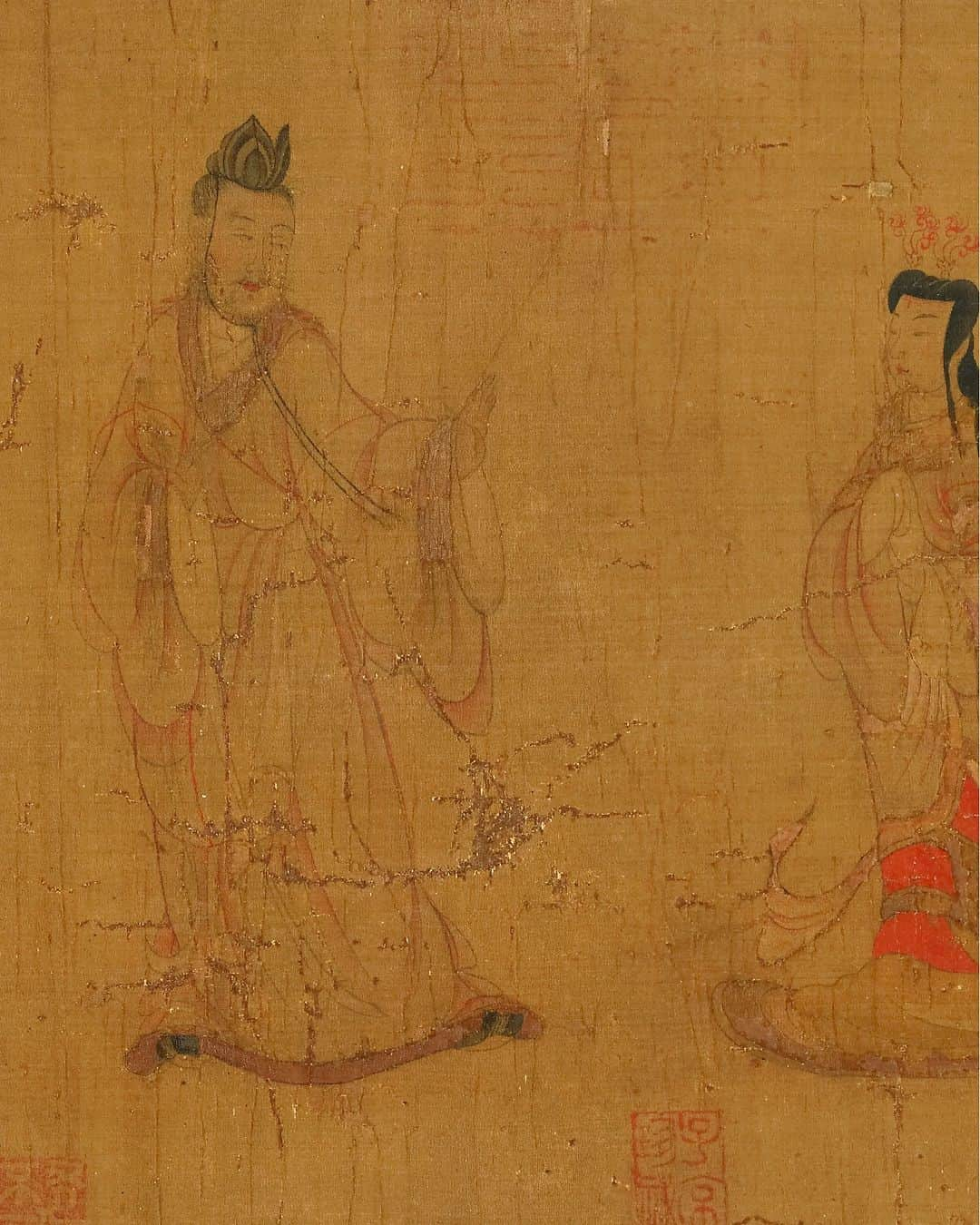 大英博物館さんのインスタグラム写真 - (大英博物館Instagram)「This three-metre-long handscroll illustrates the ‘Admonitions of the Instructress to the Court Ladies’ 📜   The Admonitions Scroll depicts a poetic text composed by an official Zhang Hua (about AD 232–300) aimed at correcting the behaviour of an empress.  Throughout nine scenes, Hua criticises and reprimands the excessive behaviour of Empress Jia, who was accused of using her influence to manipulate the emperor and murder rivals.  The poem was originally used to educate women at court on how to behave according to Confucian principles – the protagonist of the story is the court instructress who guides the women of the imperial family.  The Scroll carries inscriptions by later collectors including the Qianlong emperor (r. 1736–1795). Originally a handscroll, the painting and later inscriptions were separated and mounted onto panels in 1914.   Due to conservation precautions, it can only be displayed for six weeks a year.  📜 The scroll will be on display from 5 October until 15 November in Room 91a of the Museum. Due to popular demand, we have introduced a free timed ticketing system to see the scroll – find out more via the link in our bio.  🔎 Traditionally attributed to Gu Kaizhi (AD 345–406), 'The Admonitions Scroll' ('Admonitions of the Instructress to the Court Ladies'). Handscroll painting, China, 5–7th century AD.   #BritishMuseum #ChinesePainting #AdmonitionsScroll」10月5日 18時00分 - britishmuseum