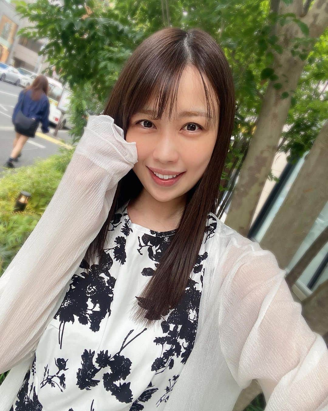 道岡桃子さんのインスタグラム写真 - (道岡桃子Instagram)「すっぴん！  最近、肌が綺麗になった気が…  ずっと家に  引きこもっていたから！？笑  #すっぴん #ひきこもり  #ひきこもり生活 #アローン会  #アナウンサー」10月5日 18時13分 - momoko_ana