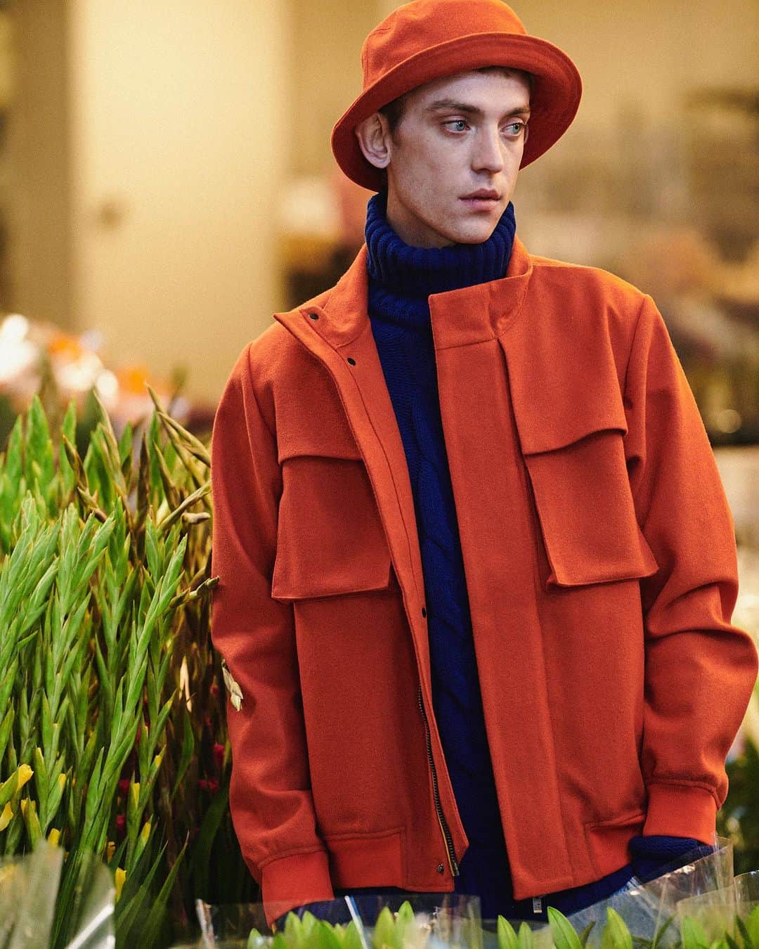 ケイウェイのインスタグラム：「Embrace the timeless elegance of our Wool 2L collection,where heritage meets modern flair. Experience the warmth of blended wool cloth, enhanced by a sleek silver coating.            Discover more on www.k-way.com  #KWAY」