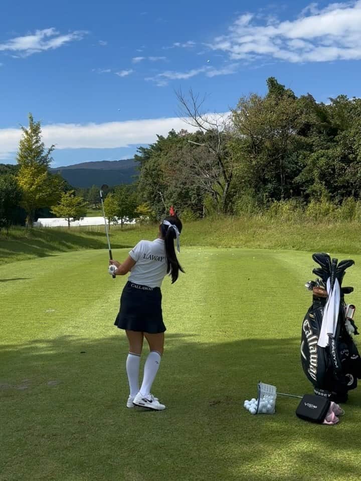 河本結のインスタグラム：「. アプローチ📍 . #30yd #アプローチ #ゴルフ」