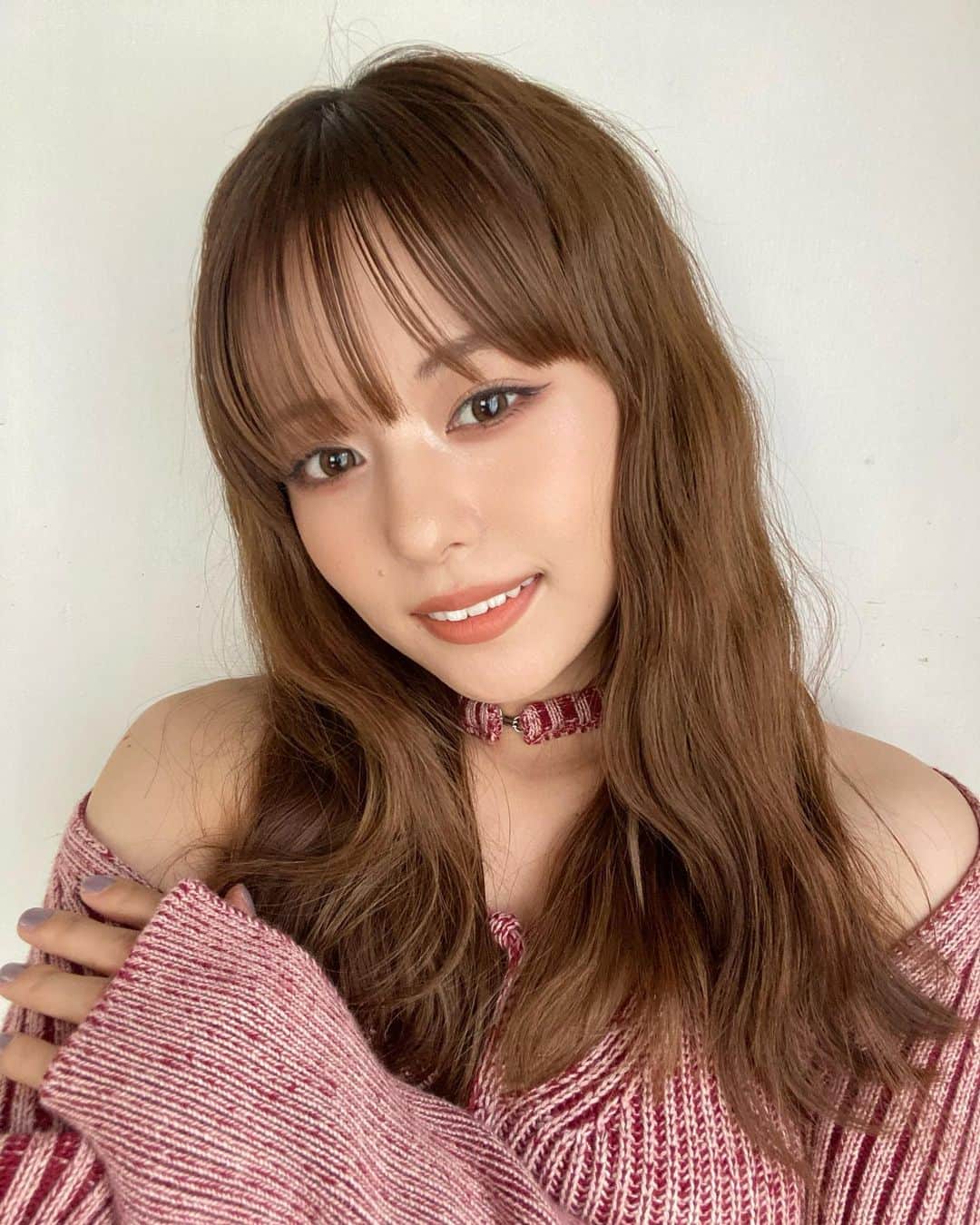 横島ふうかさんのインスタグラム写真 - (横島ふうかInstagram)「Zipper秋号が 全国の書店で発売中です🎃  今回もかわいいお洋服をたくさん着させてもらいました😭撮影のたびに新しい私が更新されていく…❕Zipperってすごいんだよ。そして、2つの企画に呼んでいただけました。この日は人気モデルさんと現場も被っていて、緊張MAXの1日でしたが、とても貴重な経験をさせてもらいました。みんなからの応援のおかげです。本当にありがとうございます。モデルとしてもレベルアップしていけるようこれからも努力していきます！  ぜひ、たくさんの方にみてもらいたいです。そして、アンケートも書いていただけるととても嬉しいです😌   #zipper #専属モデル #秋号 #y2k  #y2kfashion  #グランジファッション  #グランジ  #colorful #私服snap #snap #古着 #古着女子  #古着コーデ  #高円寺 #高円寺グルメ  #高円寺カフェ  #横島ふうか」10月5日 18時47分 - fuka_yokoshima