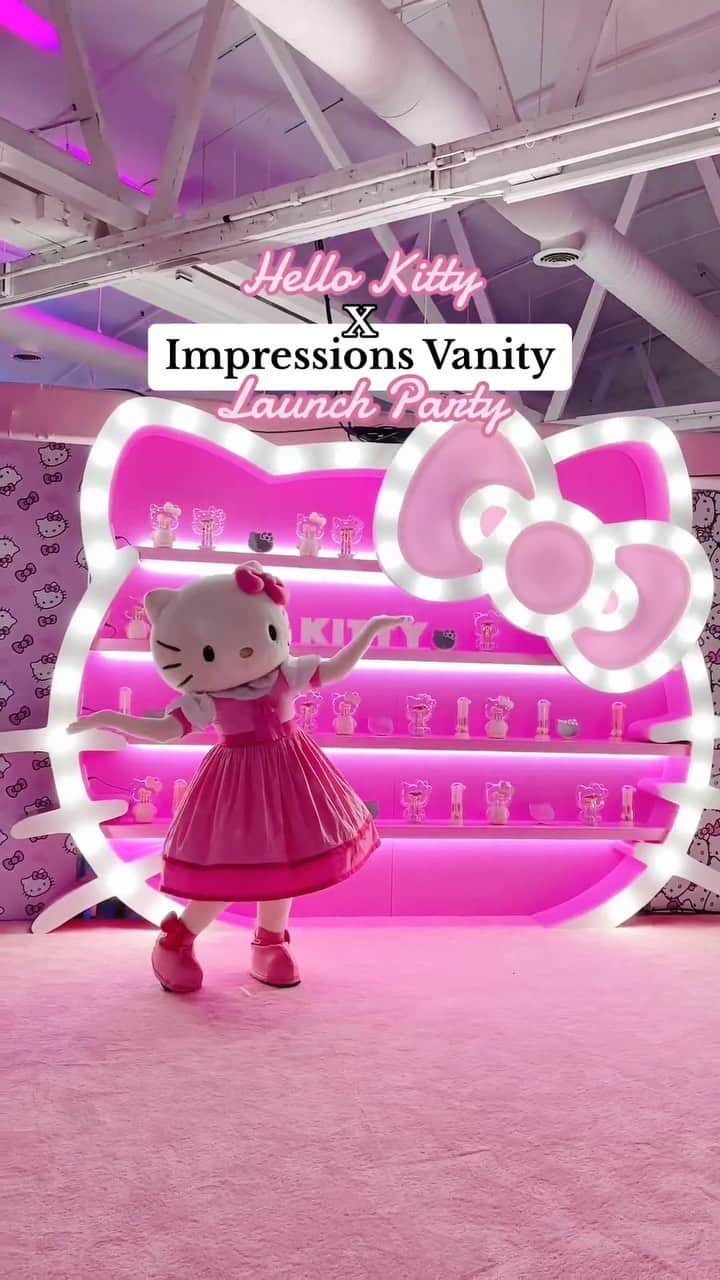 のインスタグラム：「Sweet times at the Hello Kitty x @impressionsvanity Launch Party! 🪞🎀」