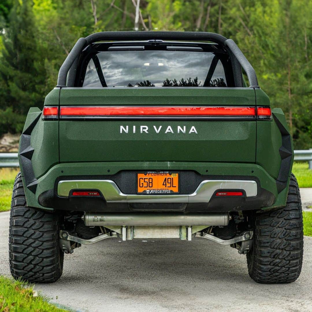 HYPEBEASTさんのインスタグラム写真 - (HYPEBEASTInstagram)「@hypedrive: Premier mod company @apocalypse6x6 has created the Apocalypse Nirvana, based off the @rivianofficial R1T.⁠ ⁠ The monstrous creation take the shell of the Rivian R1T and transforms it into something so much more, both outside and inside. Custom exterior-wise, every angular panel is Kevlar coated, resulting in a body that's resistant to scratches, rust and corrosion. The Nirvana is 81" high, with 38” x 15.5” tires and skid plates both front and rear. For performance, Nirvana outputs 850 hp and does 0-60 in 3.5 seconds.⁠ ⁠ Those interested can expect to pay upwards fro $150,000 USD, but that price does include a factory new Rivian R1T, whose base price start at $73,000 USD.⁠ ⁠ Photo: Apocalypse Manufacturing」10月6日 5時10分 - hypebeast