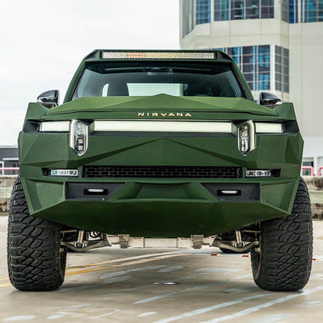 HYPEBEASTさんのインスタグラム写真 - (HYPEBEASTInstagram)「@hypedrive: Premier mod company @apocalypse6x6 has created the Apocalypse Nirvana, based off the @rivianofficial R1T.⁠ ⁠ The monstrous creation take the shell of the Rivian R1T and transforms it into something so much more, both outside and inside. Custom exterior-wise, every angular panel is Kevlar coated, resulting in a body that's resistant to scratches, rust and corrosion. The Nirvana is 81" high, with 38” x 15.5” tires and skid plates both front and rear. For performance, Nirvana outputs 850 hp and does 0-60 in 3.5 seconds.⁠ ⁠ Those interested can expect to pay upwards fro $150,000 USD, but that price does include a factory new Rivian R1T, whose base price start at $73,000 USD.⁠ ⁠ Photo: Apocalypse Manufacturing」10月6日 5時10分 - hypebeast