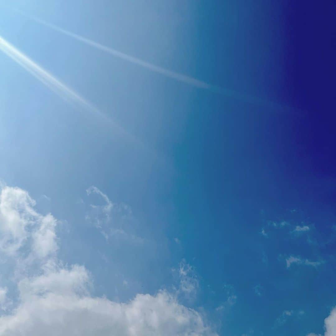 新保里歩さんのインスタグラム写真 - (新保里歩Instagram)「秋の空たち…🌤️📷  だいぶ涼しくなりましたね🍂☺︎」10月5日 20時51分 - riho_shinbo0714