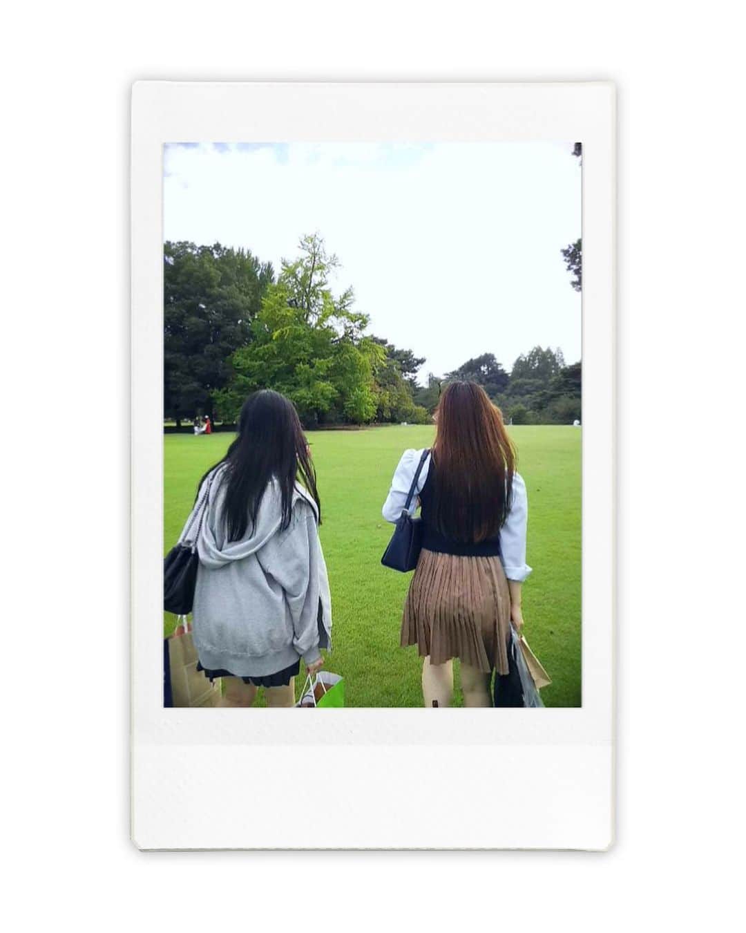 希花さんのインスタグラム写真 - (希花Instagram)「Gossip girl here😏🖤」10月5日 20時50分 - snowdropkiana