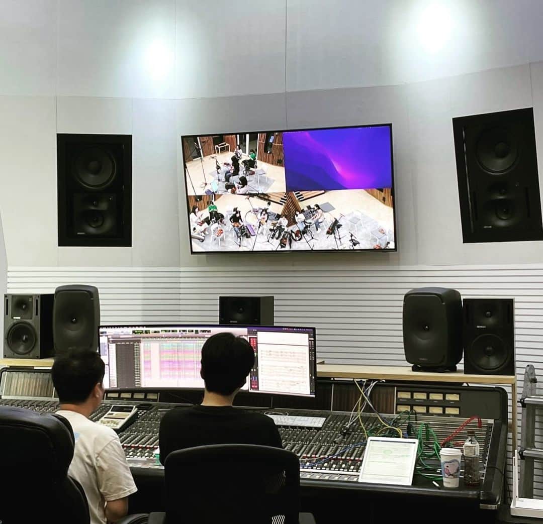 ジス のインスタグラム：「#준비중」