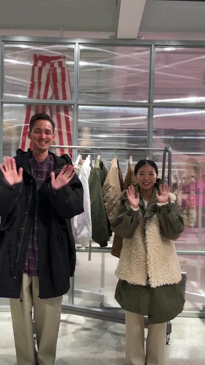 のインスタグラム：「TOP KHAKI インスタライブ受注会！  本日限定で、TOP KHAKI のアイテムを受注頂けます。 ご注文希望のお客様は、商品番号、ご希望のサイズ、カラーを記載の上、 表参道店メールアドレス　omotesandou@johnbull.co.jp  までご注文下さいませ。  商品番号① M-65 LINER PARKA 商品番号② MA-1 NYLON FLIGHT JACKET 商品番号③ M-48 FISHTAIL PARKA  ライブ配信中はコメントもどしどし受付ておりますので、サイズ感などお気軽にお問い合わせくださいませ！ ✅配信アカウント @johnbull_private_labo」