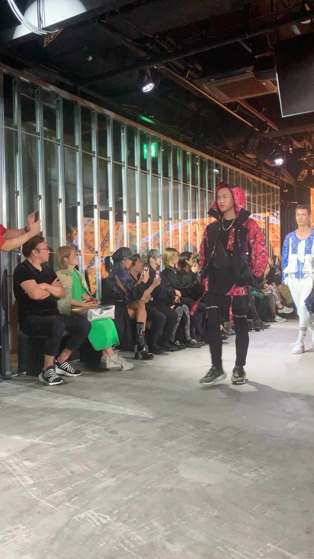 のインスタグラム：「ACUOD 2024SPRING&SUMMER COLLECTION RUNWAYSHOW @acuod_official  @i_chanu_m_acuod #三山凌輝  #Tokyo #fashion  #model #runway  #コレクション #ファッション」
