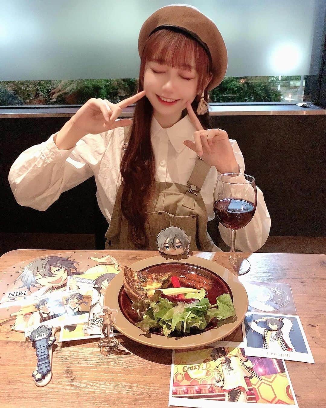 大盛真歩さんのインスタグラム写真 - (大盛真歩Instagram)「😋🍽  ワインがとっても美味しかったです🍷  またCAFE CINNAMON 行きたい🥺！   #椎名ニキ誕生祭2023  #椎名ニキ   #カフェシナモン  #cafecinnamon   #あんスタ  #あんスタグラム   #あんさんぶるスターズ  #ワイン   #dinner  #instagood」10月5日 21時46分 - maho_usagi