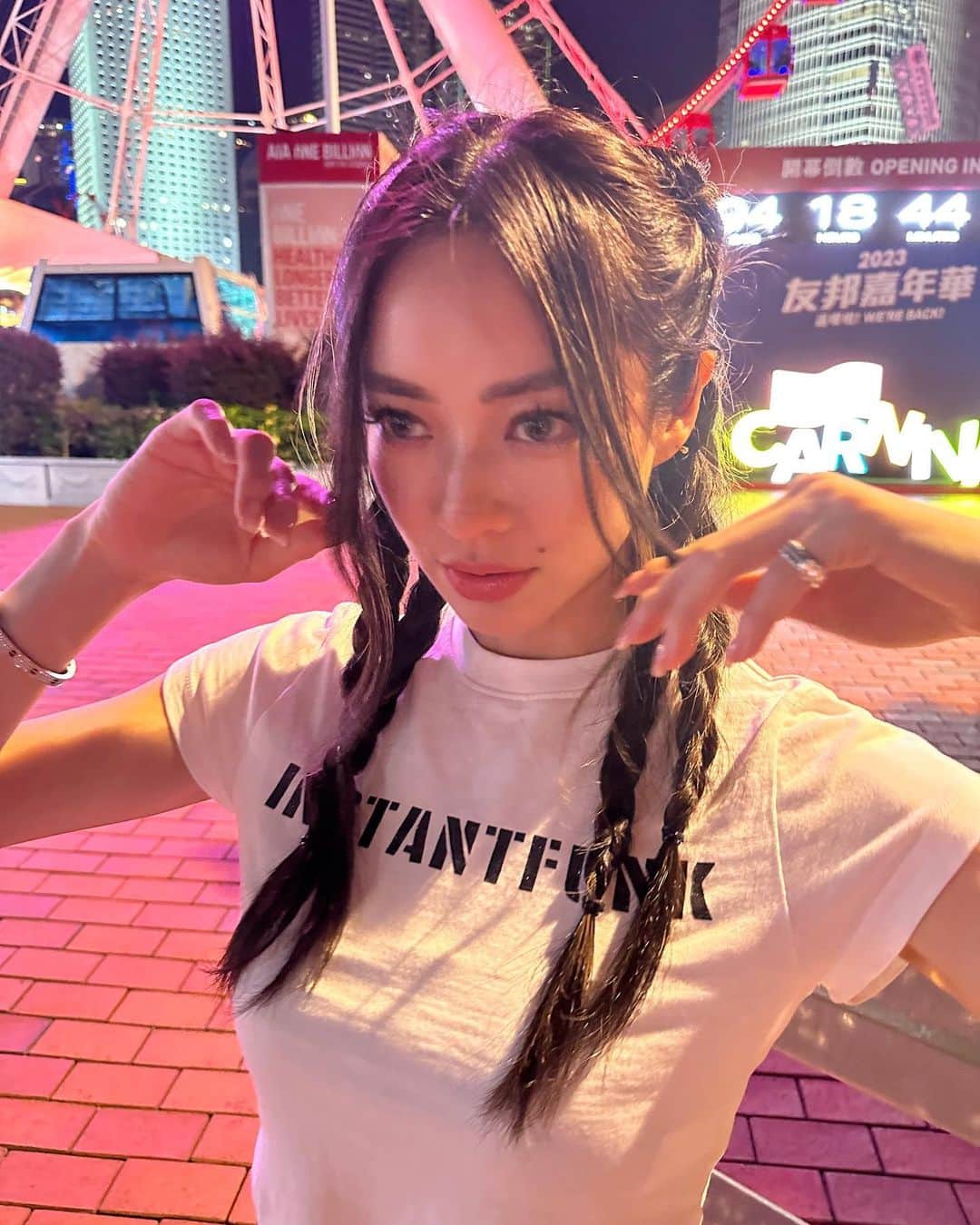 松岡李那さんのインスタグラム写真 - (松岡李那Instagram)「Night walk with @myname_is_meko  🎡🐶💕⚓️🚢Chill~☺️✨ #毎日投稿challenge  @linahxoxo 💕 #instantfunk #autumnvibes🍁」10月5日 22時00分 - linahxoxo