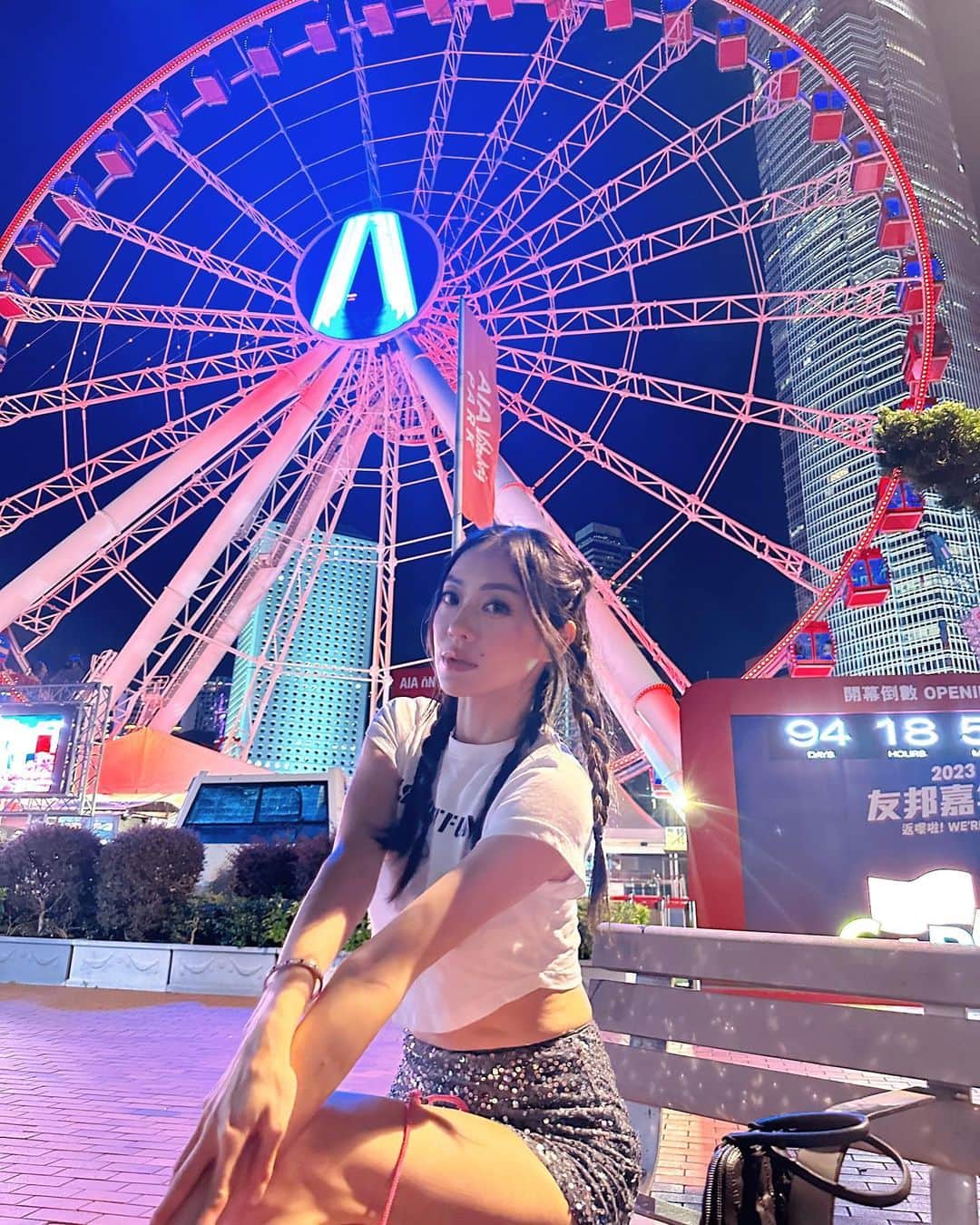 松岡李那さんのインスタグラム写真 - (松岡李那Instagram)「Night walk with @myname_is_meko  🎡🐶💕⚓️🚢Chill~☺️✨ #毎日投稿challenge  @linahxoxo 💕 #instantfunk #autumnvibes🍁」10月5日 22時00分 - linahxoxo