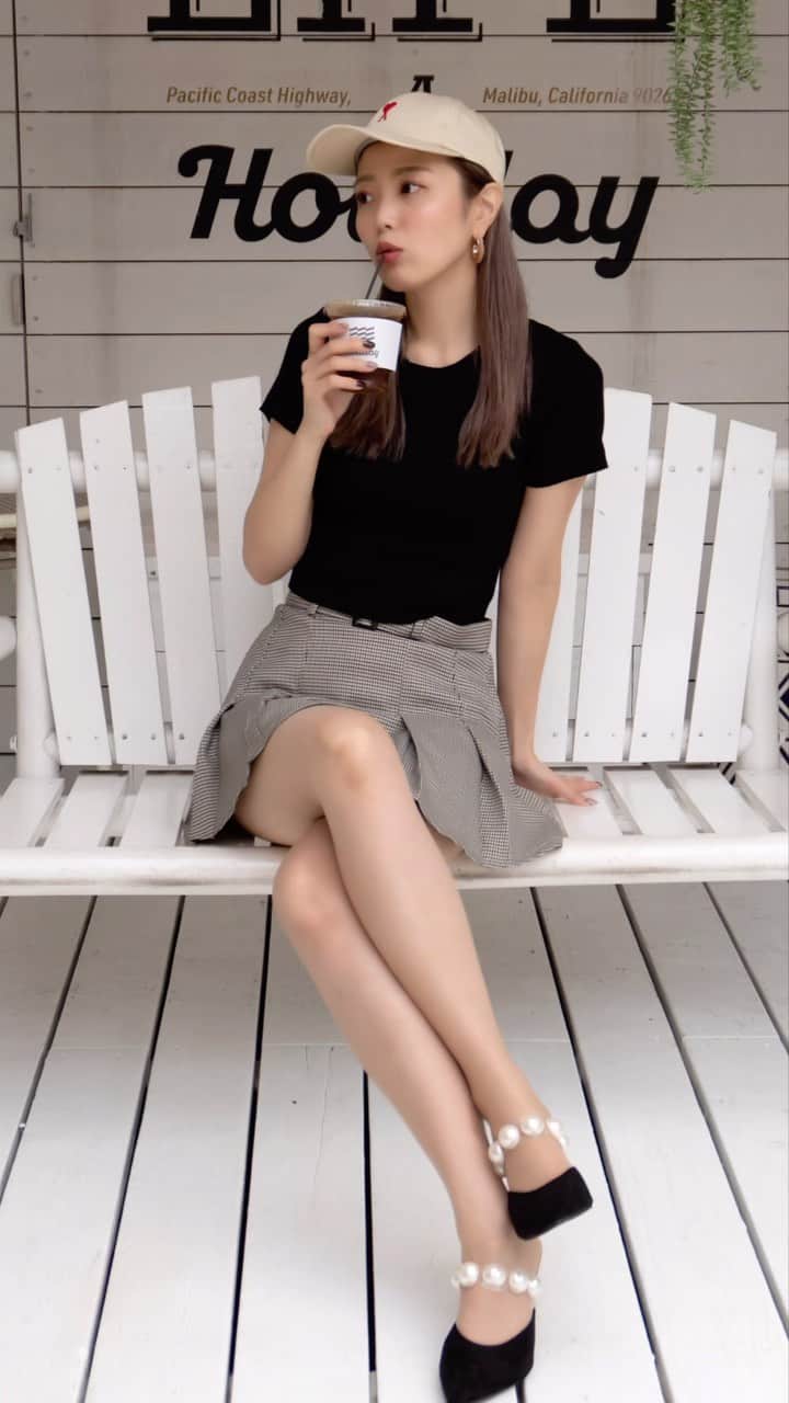 高橋紫微のインスタグラム：「テラス席が気持ち良い季節だね☺️」