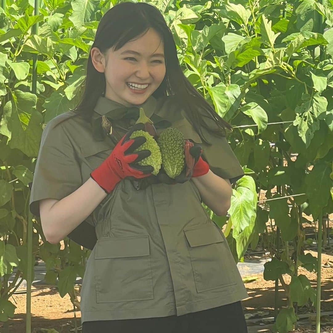 山田杏奈さんのインスタグラム写真 - (山田杏奈Instagram)「CREAさんのアウトドア企画☺️ 野菜収穫させていただき、ただひたすら食べて飲んでこんな幸せな仕事ある？という1日でした。 楽しかったー！  https://crea.bunshun.jp/list/interview-special004」10月5日 21時56分 - anna_yamada_