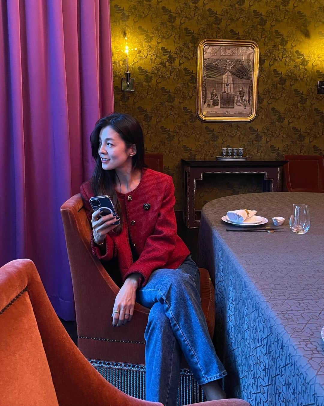 キム・ソンウンのインスタグラム：「오늘의 컬러는 RED♥️ 오랜만에 간 #팔레드신 은 여전히 맛있었고 민경언니 미리생파 덕분에 행복한 저녁 그대들 덕분에 즐거웠어요😘」