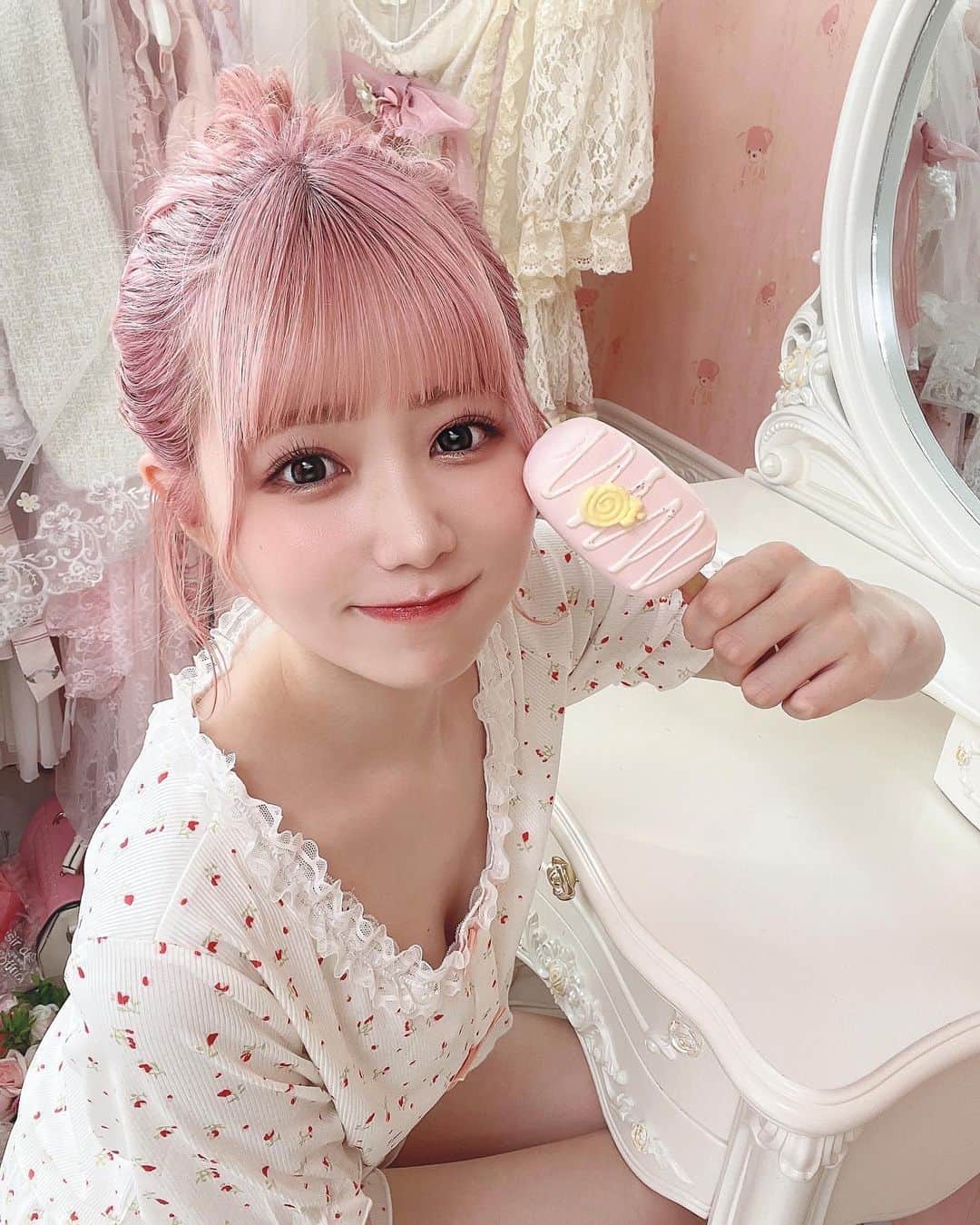 岩澤美潤さんのインスタグラム写真 - (岩澤美潤Instagram)「୨୧ かわいくてごめん( * ֦ơωơ֦) ・ ・ ・ ・ ・ #圧倒的天使」10月5日 22時10分 - miu_pdq