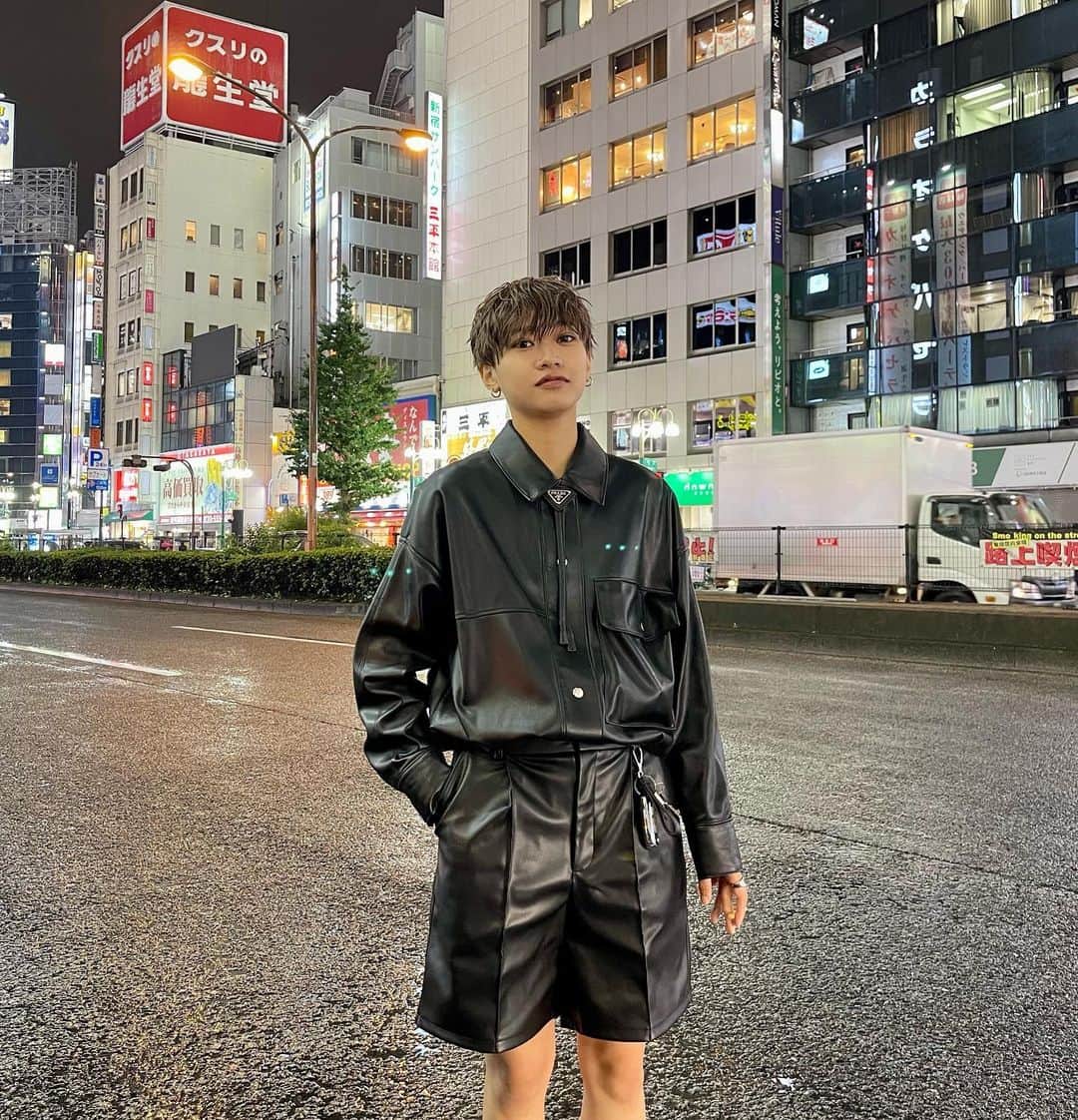 珠里亜のインスタグラム：「🖤❤️‍🔥」