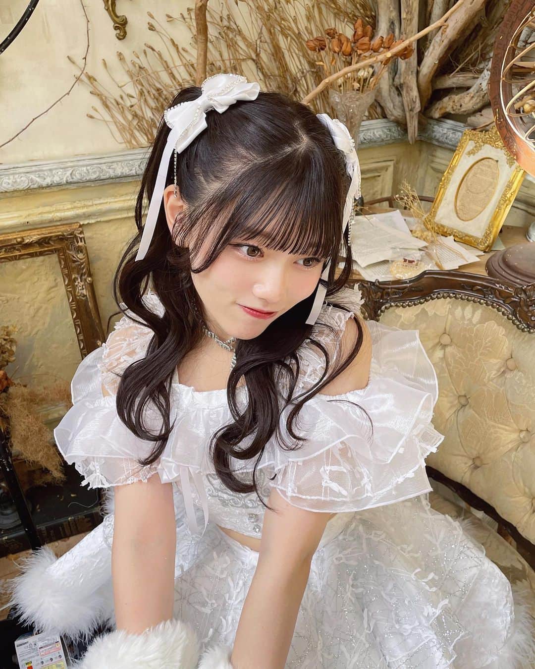 大場結女さんのインスタグラム写真 - (大場結女Instagram)「新衣装だよ🏹☁️  沢山可愛いちょーだいっ  #アイドル #衣装 #Japanese #japanesegirl  #japaneseidol  #idol #White #girl #Instagram」10月5日 22時12分 - yume.o__06