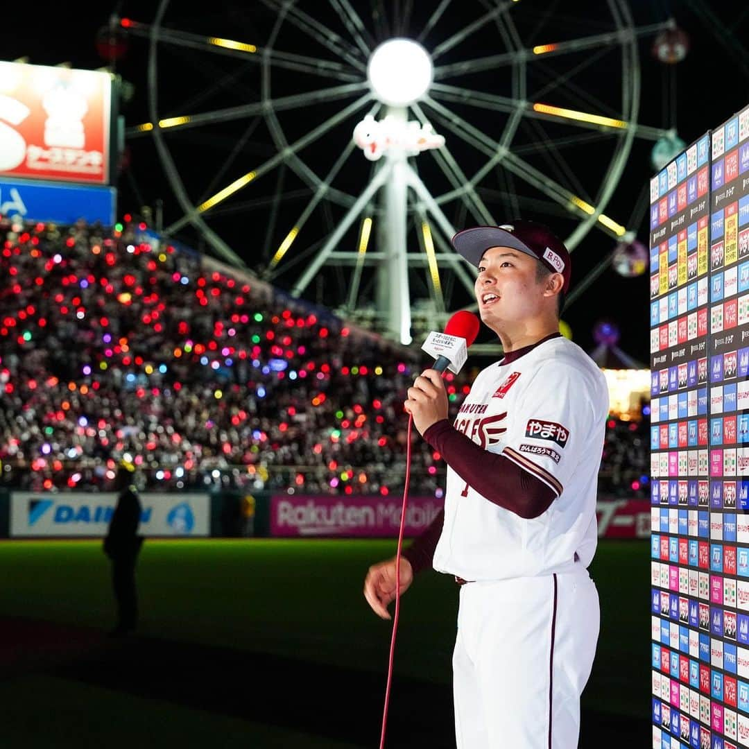 東北楽天ゴールデンイーグルスさんのインスタグラム写真 - (東北楽天ゴールデンイーグルスInstagram)「⚾️  ⚾️E 5-3 F⚾️  2点ビハインドの5回に一挙4得点を奪い逆転勝利‼️‼️‼️ 最後を締めた松井裕樹選手が自己最多となる39セーブ目㊗️🎉 浅村選手は26号ソロと同点タイムリーで2安打3打点🔥🔥 岡島選手も勝ち越しタイムリーなど2安打2打点1盗塁の活躍🤩 投げては内選手、酒居選手、宋選手、安樂選手、渡辺翔太選手が 4回から8回まで無失点リレーで松井裕樹選手まで繋いだ👏🏼👏🏼 勝ち投手は酒居選手で5勝目⭐️✨✨  #鷲が掴む #rakuteneagles  #岡島豪郎 #浅村栄斗 #松井裕樹 #酒居知史  #宋家豪 #安樂智大  #渡辺翔太」10月5日 22時27分 - rakuten_eagles