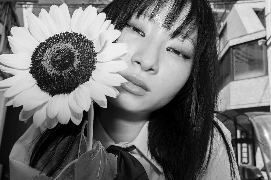 のインスタグラム：「Sen @oyasumi._._ shot for @carparkmagazine Styling @oyamadakoji Hair @yukoaoi Make-up @yokominamimua」