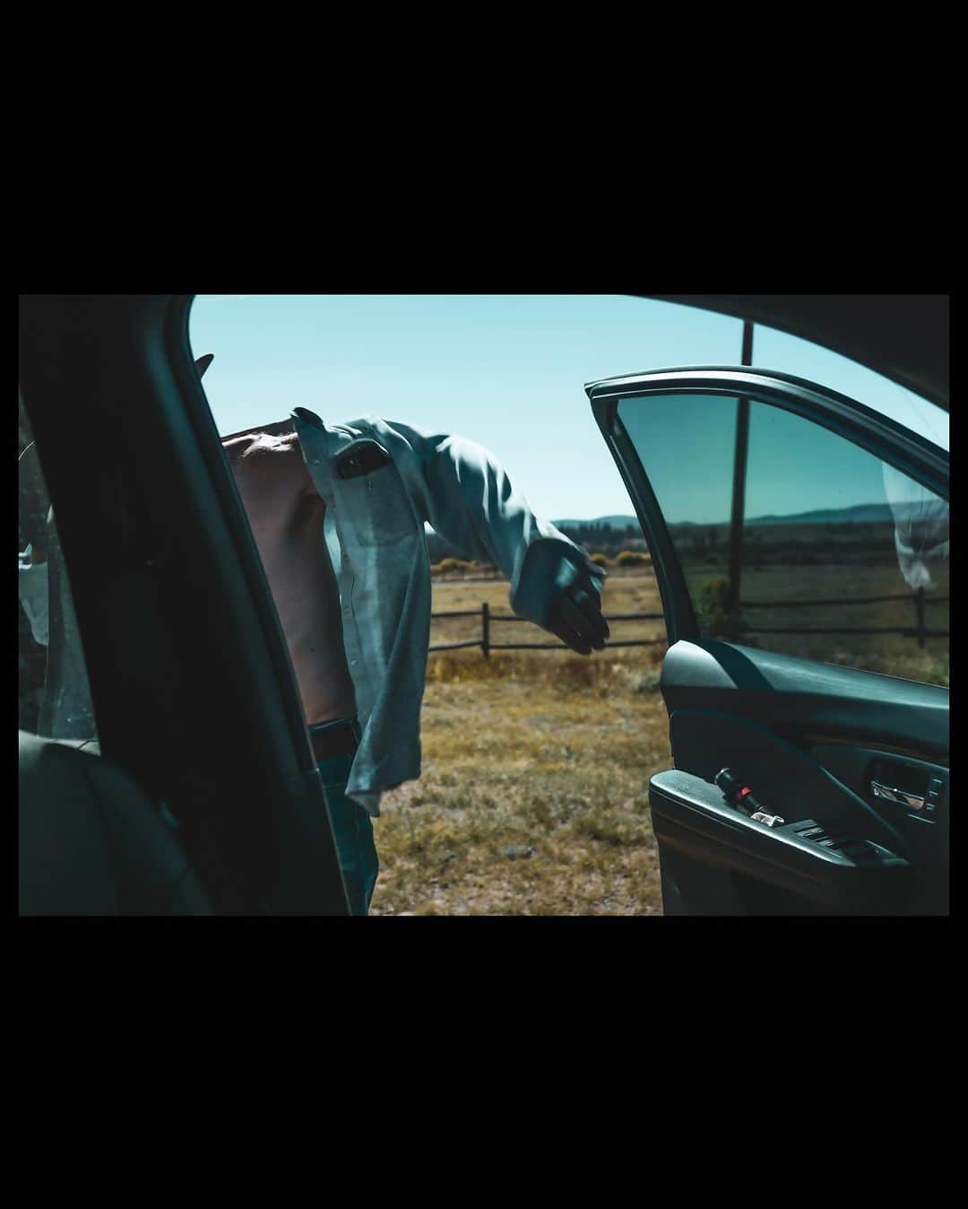 Robert Bingamanさんのインスタグラム写真 - (Robert BingamanInstagram)「september.」10月5日 22時33分 - robertjosiah