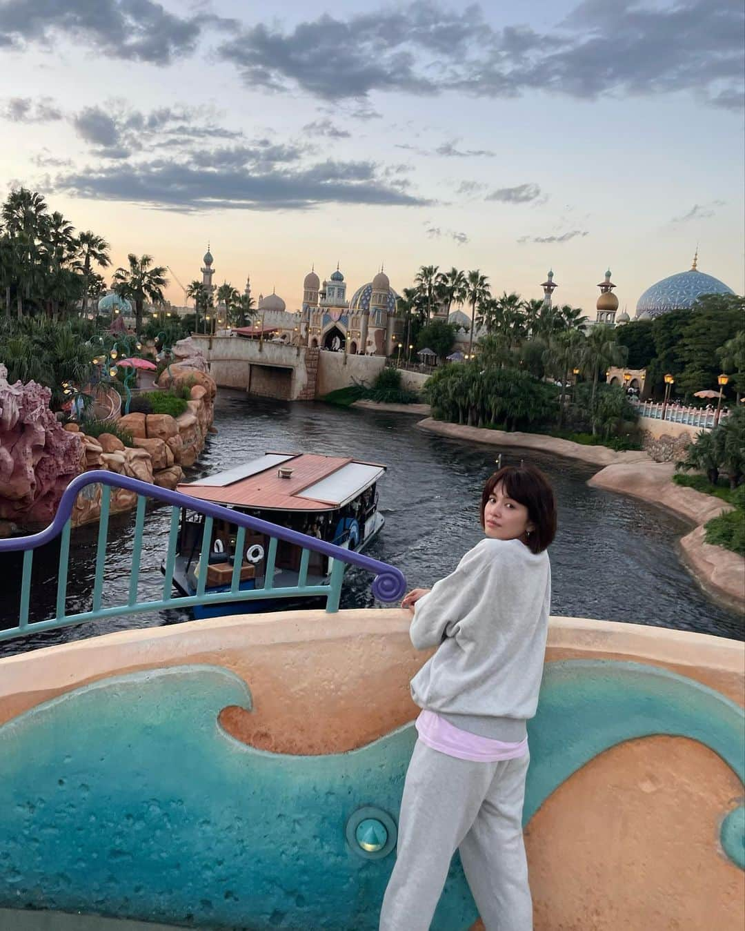 垣内彩未のインスタグラム：「あっという間の1日 🐭🏰❤️🪼」