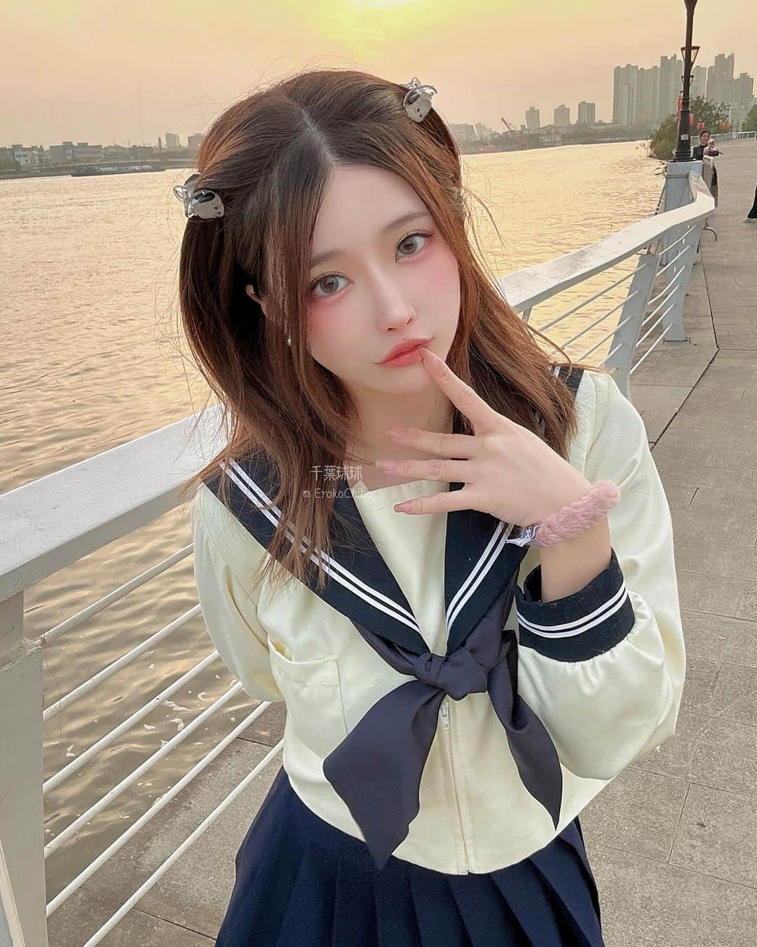 EROKOさんのインスタグラム写真 - (EROKOInstagram)「#セーラー服」10月5日 22時37分 - erokochiba