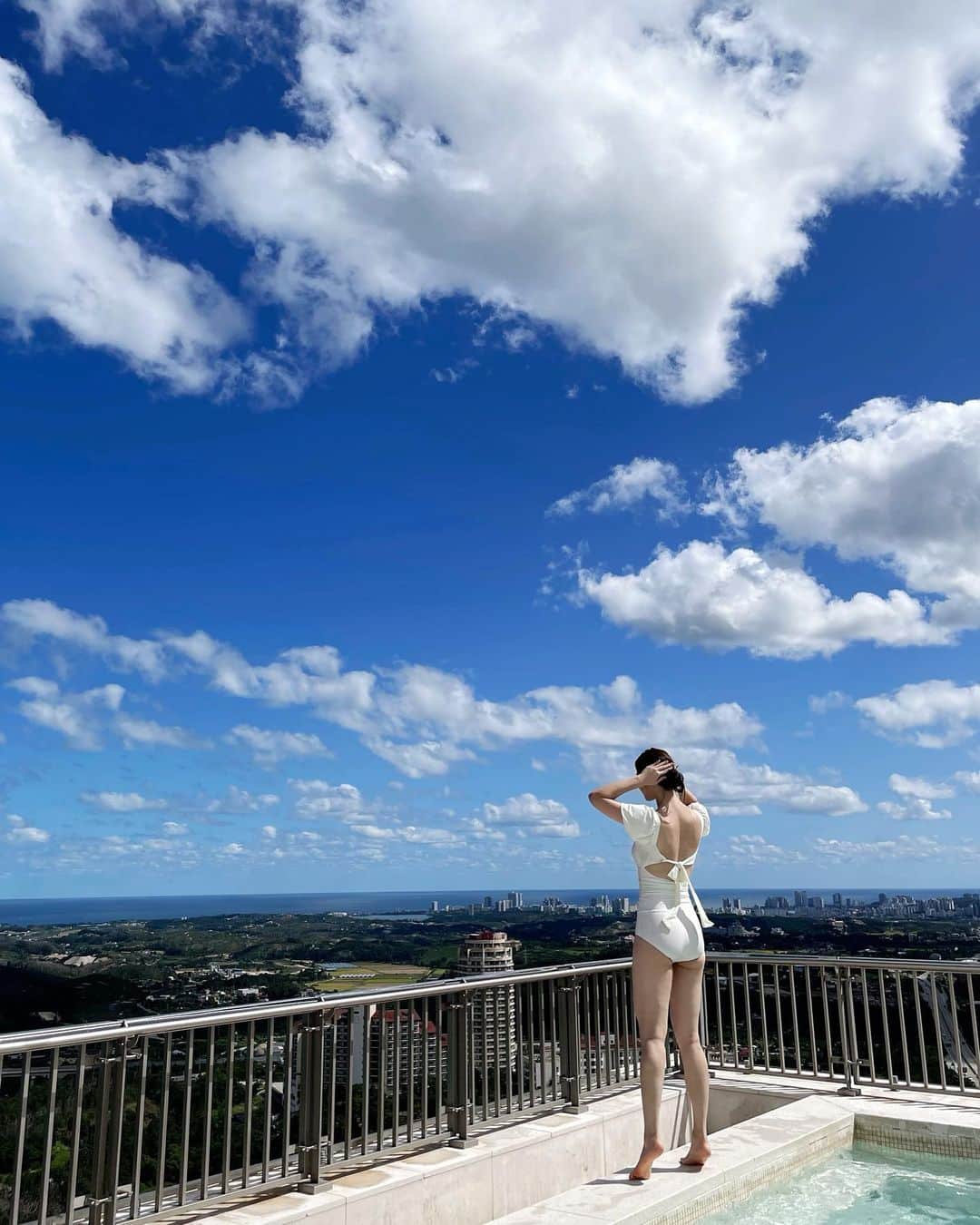 李到華さんのインスタグラム写真 - (李到華Instagram)「하늘 위 걷기🎶」10月5日 22時42分 - ah____rim