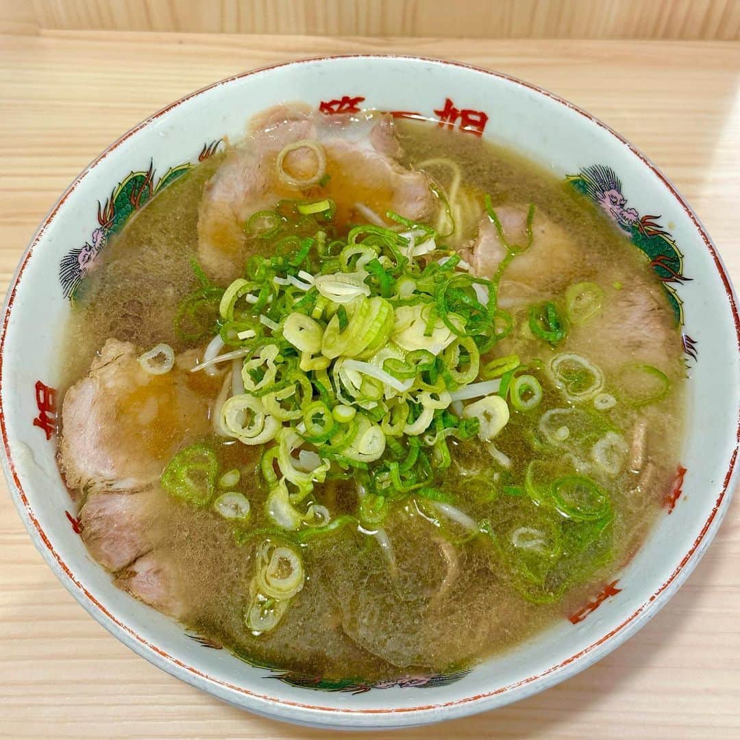 Yusukeのインスタグラム：「近くまで来たので新宿の第一旭食べてきた🍜😊  #ラーメンが好き #麺が好き #ラーメン好き #第一旭 #ラーメン」