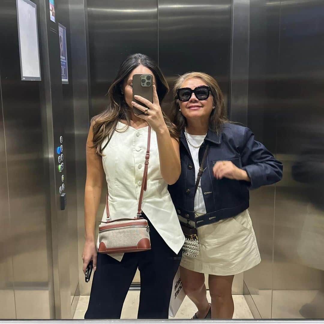 Marianna Hewittさんのインスタグラム写真 - (Marianna HewittInstagram)「mirror selfies from paris 🤳」10月5日 23時02分 - marianna_hewitt