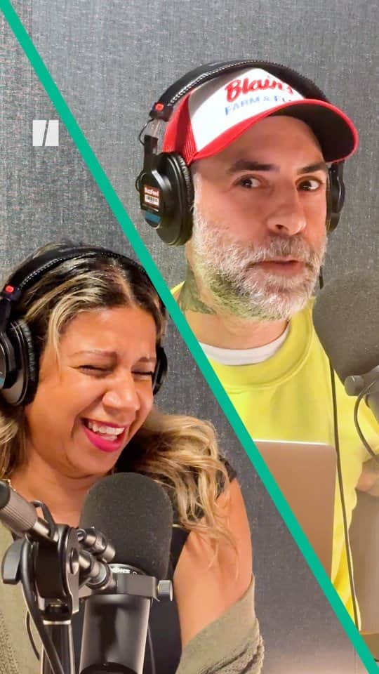 Huffington Postのインスタグラム：「Are you approaching job interviews all wrong? In this week's episode of HuffPost's new podcast "Am I Doing It Wrong," co-hosts @noahmichelson and @rajji_f_baby spoke with trusted career coach and psychologist @drorbeaustin to find out what you should and shouldn’t do to ace your next interview. Head to our link in bio to listen to "Am I Doing It Wrong?"」