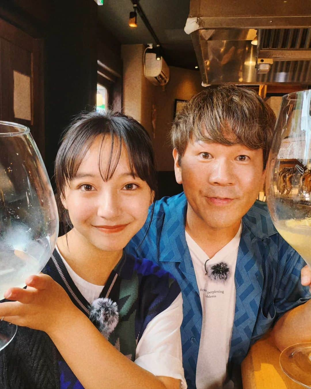 小雪さんのインスタグラム写真 - (小雪Instagram)「📺️✴️ FUJIWARA藤本さんと山之内すずちゃんと 裏天神の激アツなお店巡ってます🔥 よく食べよく飲みました◎  自撮りで、わ！ってなってる写真😂 2枚目どでかグラスを持つおふたり🍷  #テレQ #たくなる @takunaru_takunaru  放送は10/7(土) 夜6時55分～ この日は2時間SPです！」10月5日 23時31分 - koyuki2