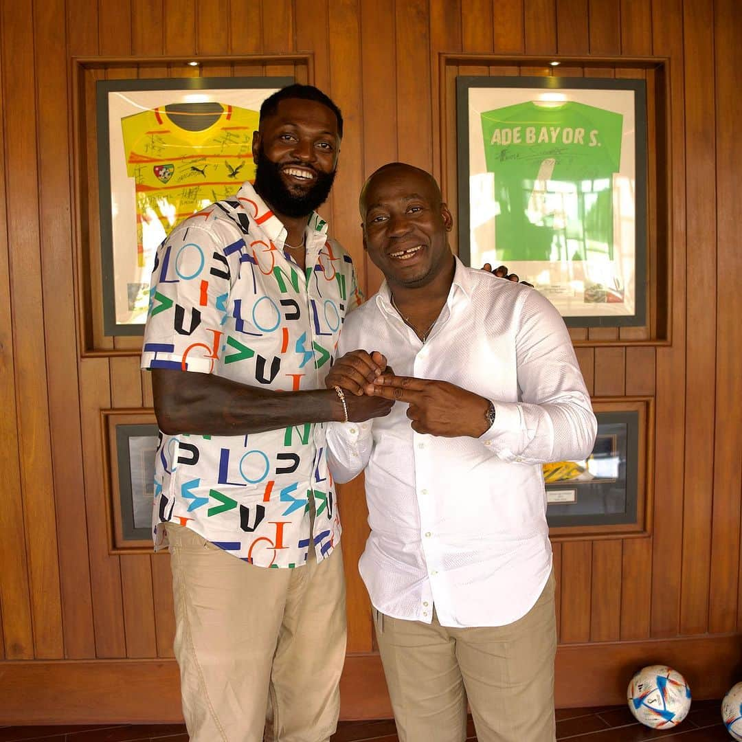 エマニュエル・アデバヨールのインスタグラム：「SEA, Honored to welcome Oswald Homeky, the Minister of Sport of Benin during his visit in Lomé ! 🇧🇯🇹🇬 Building bridges and fostering collaboration in the world of sports 🏟️⚽  #togo #benin #united」