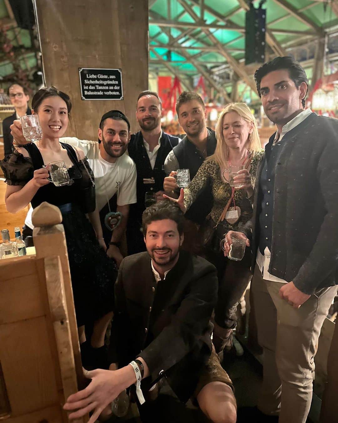 モリッツ・ライトナーのインスタグラム：「Wiesn 2023 ✅ See U next year 🙈😉😈🍻 #wiesn #friends #fun #munich #fam #oktoberfest #enjoy #love #münchen #goodtimes」