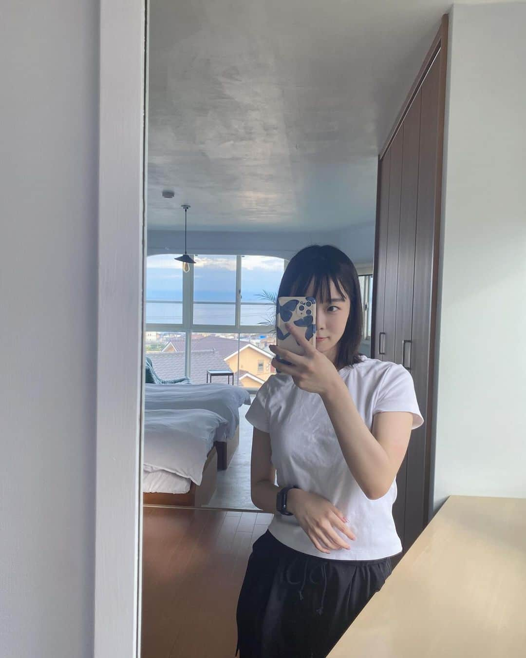 渡辺まおさんのインスタグラム写真 - (渡辺まおInstagram)「神野の夏休み 📍熱海 hotel 2yl (@hotel2ylatami )  先日のエッセイでも書きましたが、 夏の終わりに熱海に行ってきました。(私をほどく第20回参照)」10月5日 23時53分 - ai_jinno_