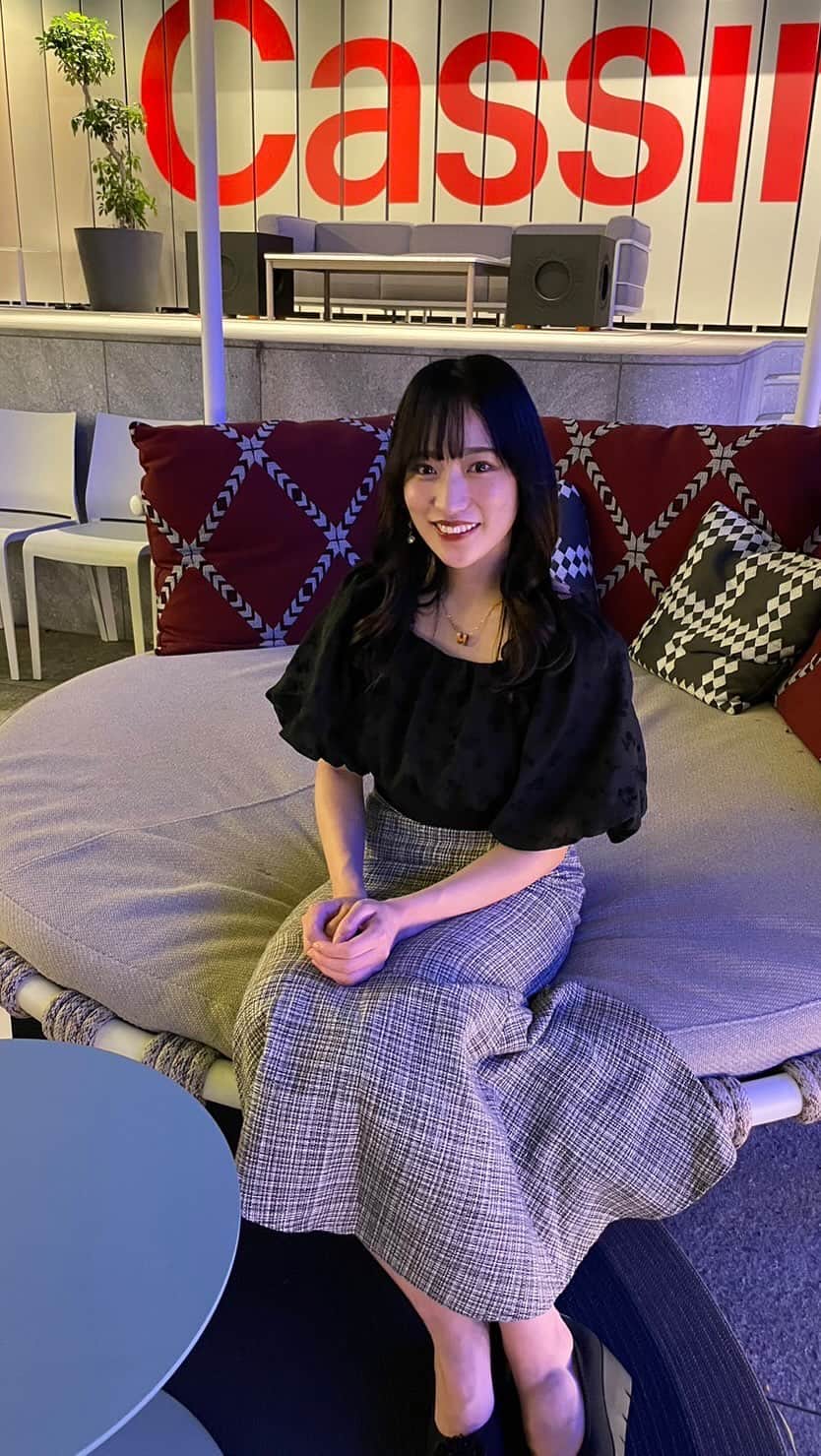 のインスタグラム：「本日10月6日から新ラジオ番組！『あっと・フライデー！』が始まります🌟 14時〜16時55分の生放送！！！ 以下URLの全国コミュニティFMにてお聴きになれます！ 頑張ってきます💖 メールの宛先は💌 fri@musicbird.co.jpです！  どしどしメールお寄せください😊お待ちしてます😊  https://musicbird.jp/cfm/biz/company/introduce/  #東京ドーム #都市対抗  #都市対抗野球  #売り子  #ビール売り子 #野球女子  #プロ野球 #高校野球」