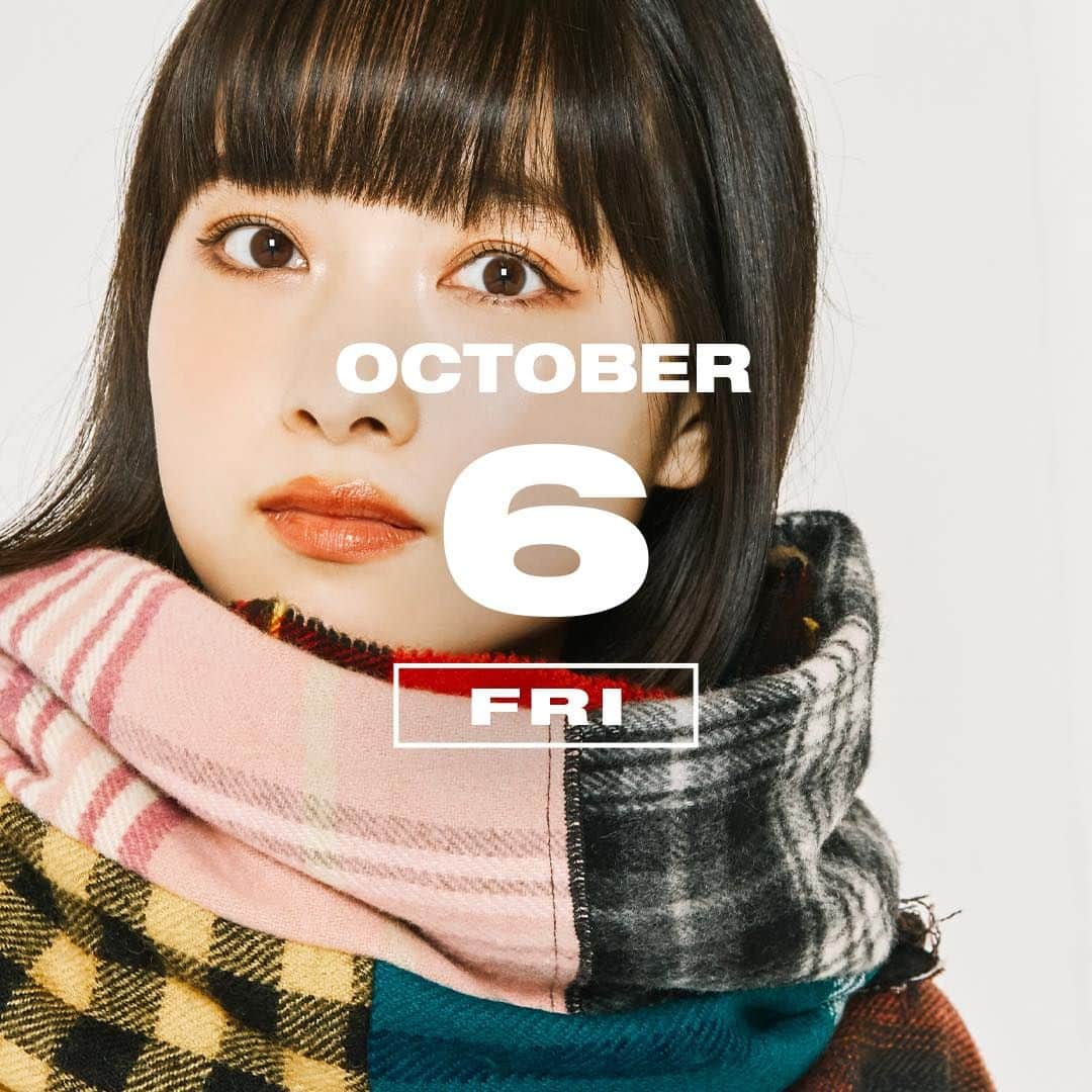 NYLON JAPANさんのインスタグラム写真 - (NYLON JAPANInstagram)「10月6日は『プレイドチェックの日』。スコットランド生まれのチェック柄。代表的なものだけでも、20種類以上が存在するんだとか。チェックをポイントで入れるもよし、TOMOOのように全身にまとってもよし。チェック柄を使ったファッションにトライする日にしよう！  NYLON.JPでは「365日、毎日がアニバーサリー」をテーマに、ファッショナブルでユニークなスタイリングを毎日提案しているよ！  nylon.jp/365/2023/1006  MODEL：TOMOO @tomoo_ssw  #365anniversary #fashion #makeup #bomdiaeauty#style #今日は何の日 #make #nylonjapan #nylonjp #coordinated #coordinates#ootd #outfit #coordinate  #photography #beautiful #photooftheday」10月6日 0時00分 - nylonjapan