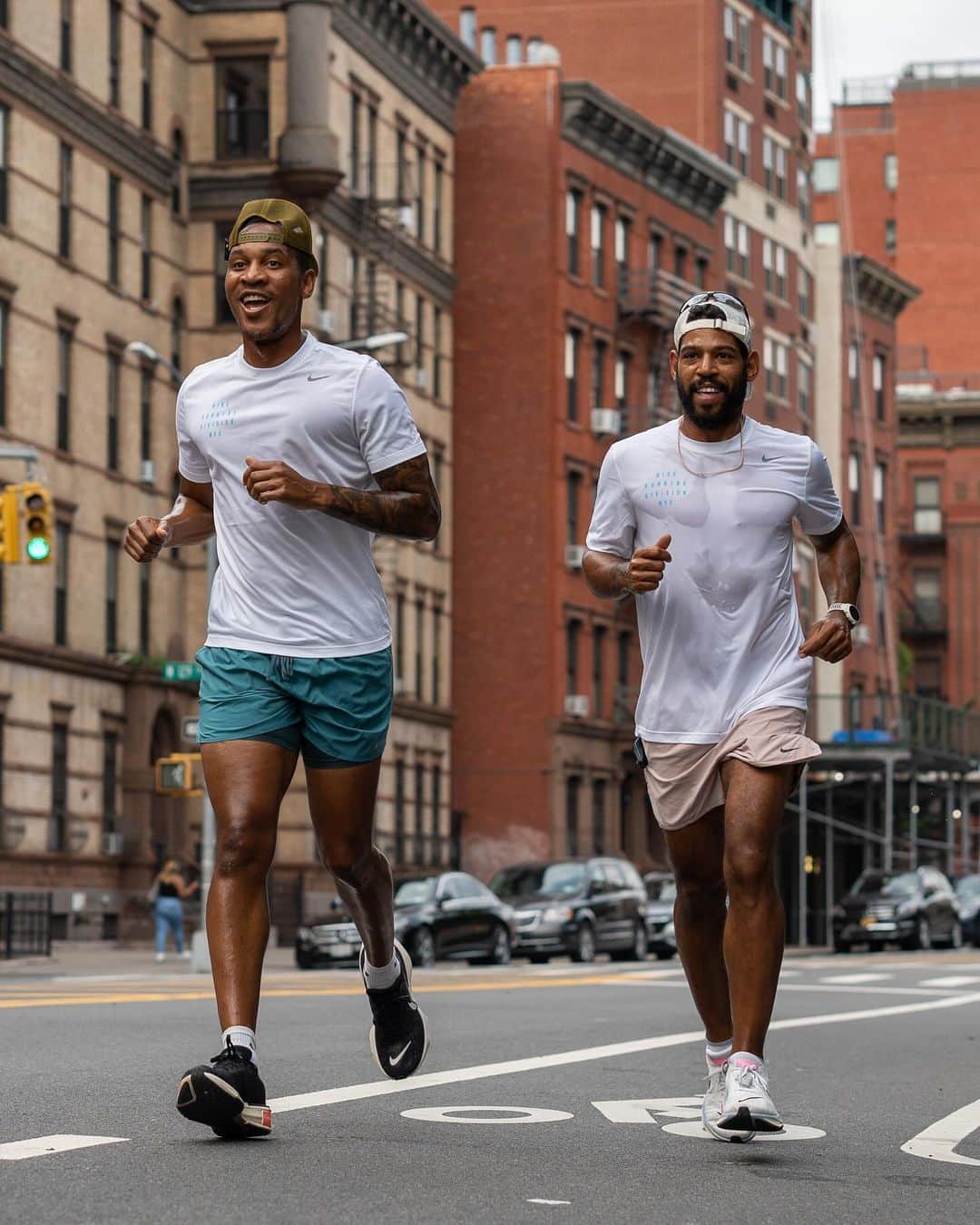NikeNYCさんのインスタグラム写真 - (NikeNYCInstagram)「Uptown runs together.  Every single week. And step-by step, we’re always moving towards our running goals.  Join us every Saturday at 8am for a weekly Long Run. We meet at the Nike Track & Field Center at The Armory. Sign up using the link in bio and tag @nikenyc when you run!  📸: @weligsander  #TogetherForNYC #TogetherForTheRun」10月6日 0時01分 - nikenyc