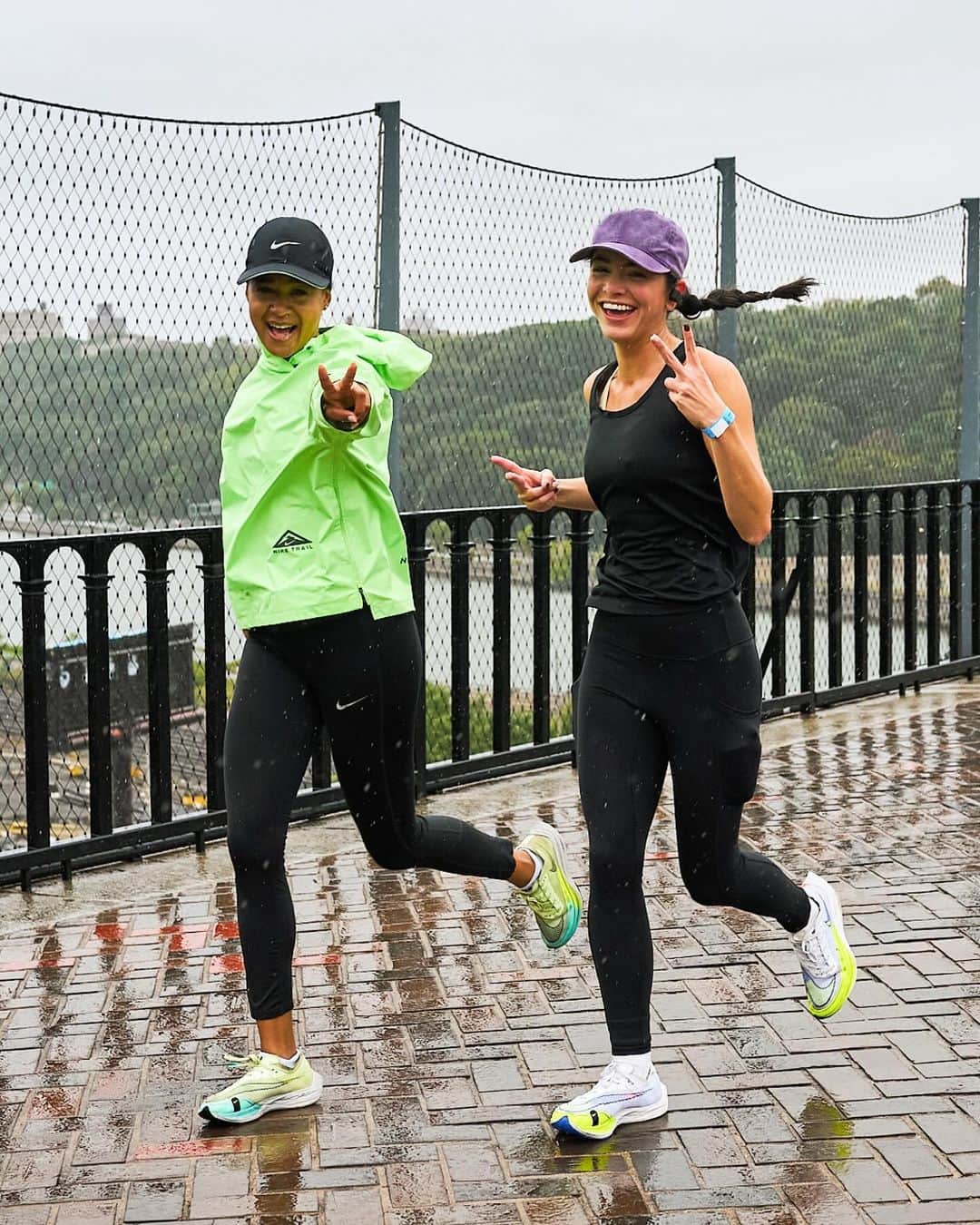 NikeNYCさんのインスタグラム写真 - (NikeNYCInstagram)「Uptown runs together.  Every single week. And step-by step, we’re always moving towards our running goals.  Join us every Saturday at 8am for a weekly Long Run. We meet at the Nike Track & Field Center at The Armory. Sign up using the link in bio and tag @nikenyc when you run!  📸: @weligsander  #TogetherForNYC #TogetherForTheRun」10月6日 0時01分 - nikenyc