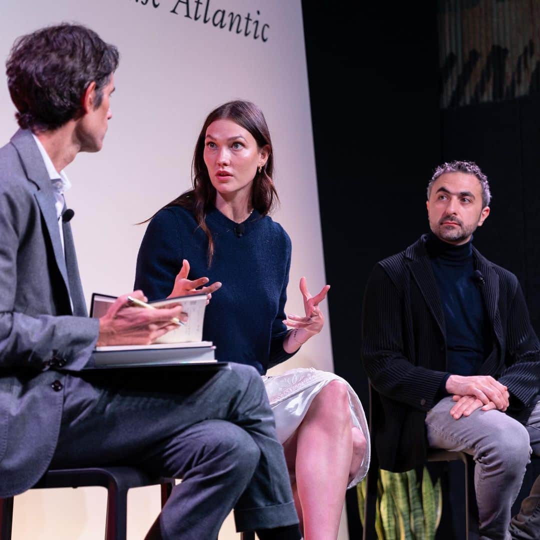 カーリー・クロスさんのインスタグラム写真 - (カーリー・クロスInstagram)「📍Last week in D.C. at The Atlantic Festival! I had the pleasure of chatting with @theatlantic CEO @nxthompson and AI legend, Mustafa Suleyman, about the importance of having diverse perspectives and lived experiences to help inform how we are building this new world of technology.  Working directly with our scholars at @kodewithklossy has certainly shaped my understanding of how this next generation is utilizing tools to solve the problems they’re most passionate about — including accessible mental health resources. It’s a shared responsibility that we all hold to ensure that AI models are created to represent the full spectrum of human experience.   Thank you for having me @theatlantic it was an absolute honor ❤️」10月6日 0時11分 - karliekloss