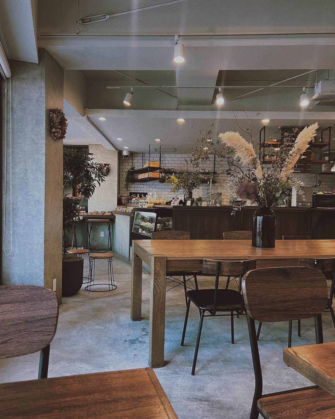 佐藤有里さんのインスタグラム写真 - (佐藤有里Instagram)「家の近くにいい感じのカフェ見つけた☕️🥐」10月6日 0時23分 - yuri_212