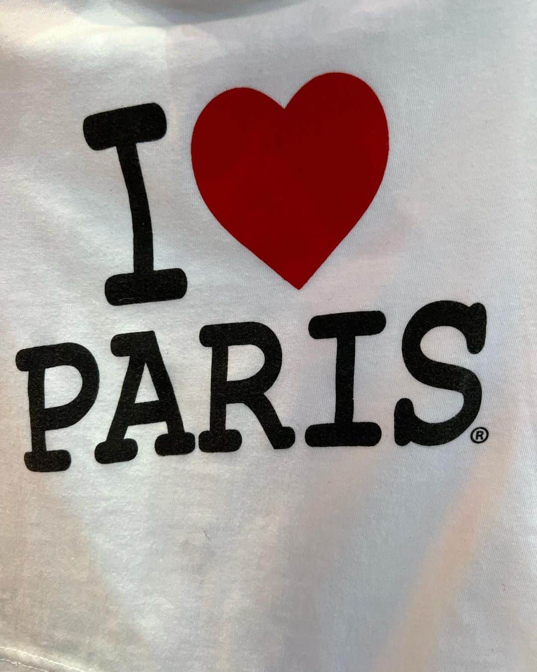 リサ・リナさんのインスタグラム写真 - (リサ・リナInstagram)「We’ll Always Have Paris 🇫🇷♥️ #pfw 2023 🪳」10月6日 0時46分 - lisarinna