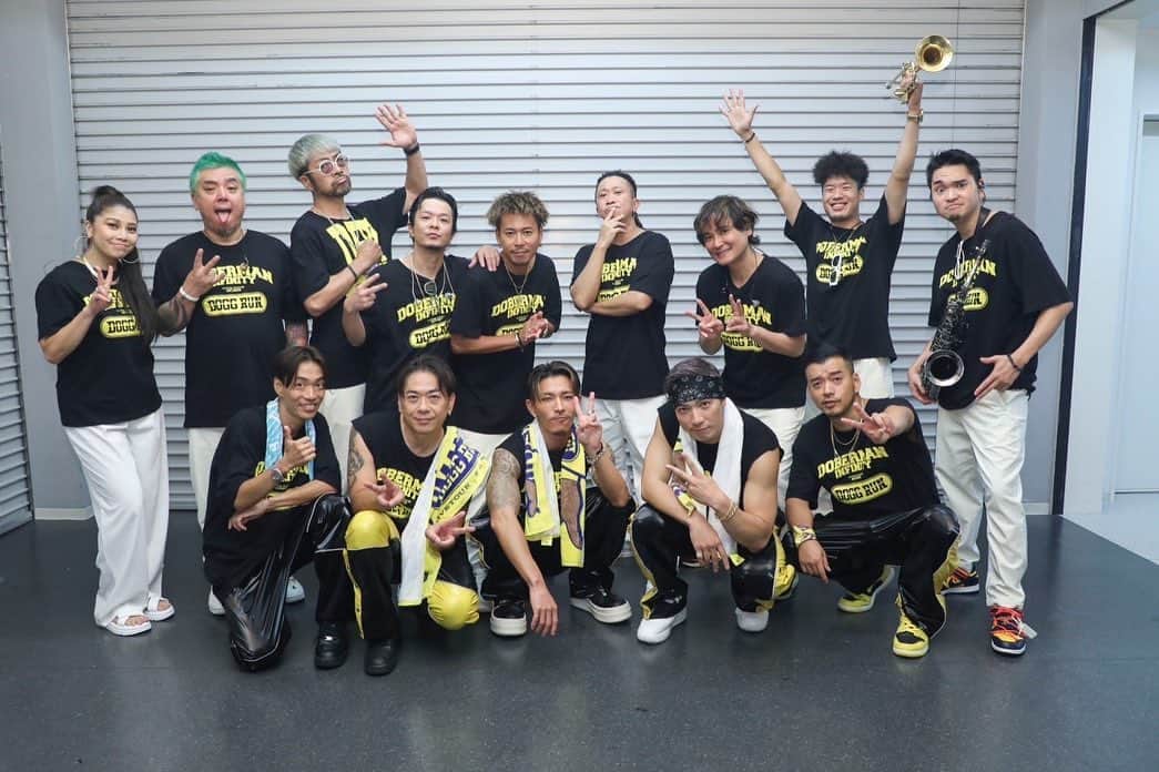 DUTTCHのインスタグラム：「DOBERMAN INFINITY LIVE TOUR 2023 “DOGG RUN"  埼玉 / 大宮ソニックシティ 大ホール ありがとうございました🤘  沢山の笑顔がよく見えました✌️ 楽しいってええなぁ😀  #DOBERMANINFINITY #DOGGRUN #DIBAND」