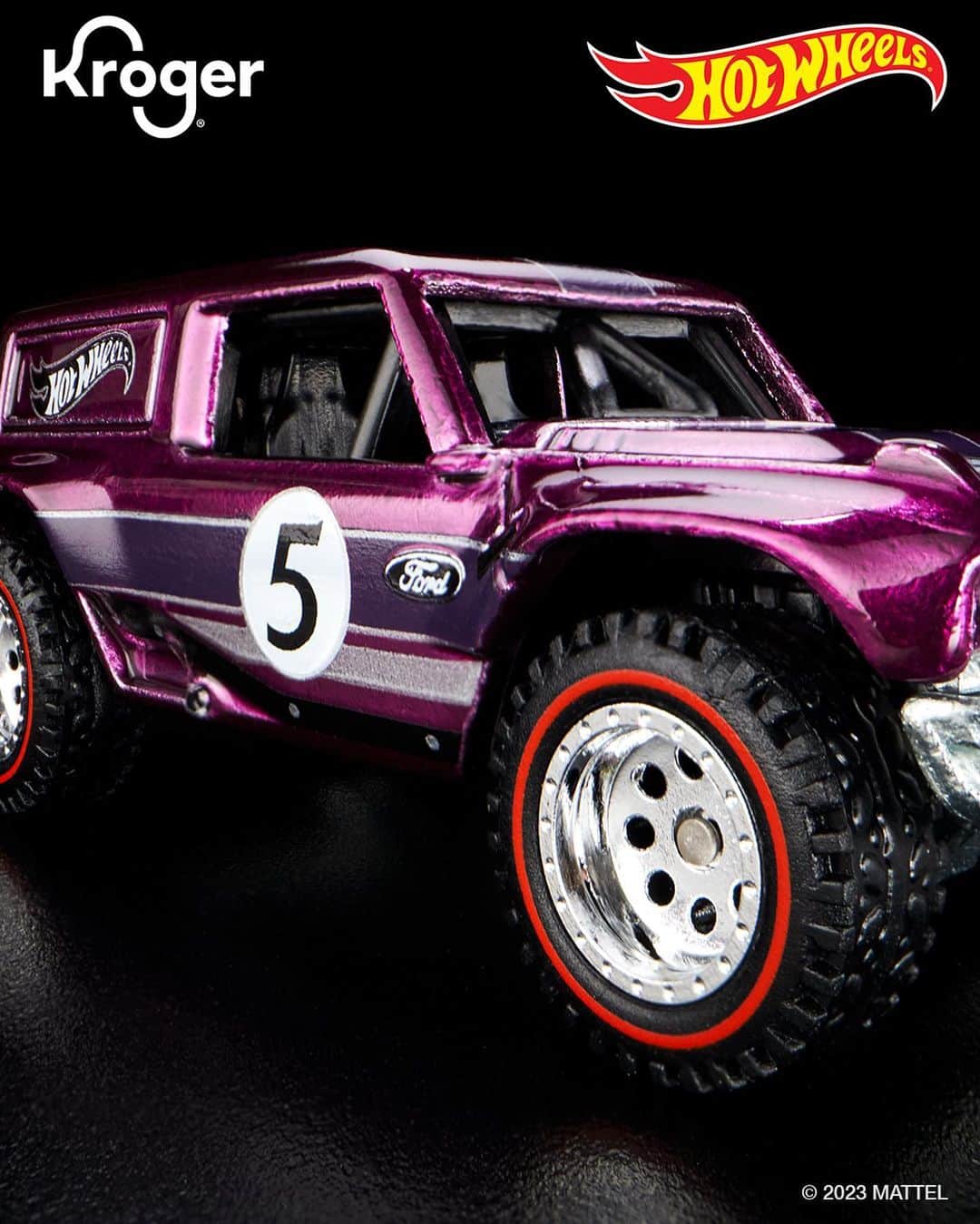 Hot Wheelsさんのインスタグラム写真 - (Hot WheelsInstagram)「Ready for an off-roading adventure? Get your hands on this Ford Bronco R when you buy $20 of die-casts at the Family of Kroger Stores.   Learn more at HotWheelsCollectors.com. #HotWheels」10月6日 1時06分 - hotwheelsofficial