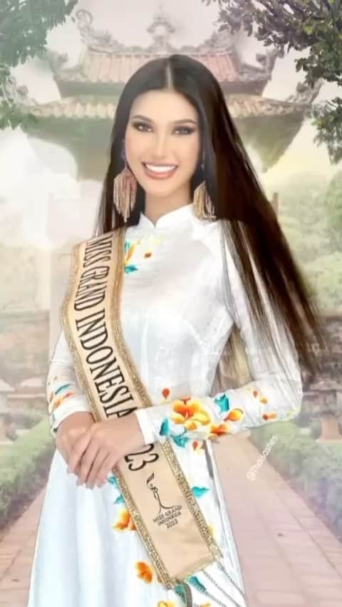 Ivan Gunawanのインスタグラム：「VOTE like on instagram  @missgrandinternational  now 👑👑👑👑 True beauty radiates from within, illuminating the world with kindness and authenticity. No matter where you are just keep humble my dear @ritassyawellgreat . Thank you for all fans for always support @ritassyawellgreat . ❤️❤️❤️❤️❤️❤️❤️❤️❤️  #ritassyawellgreat #missgrandindonesia2023 #missgrandinternational2023」