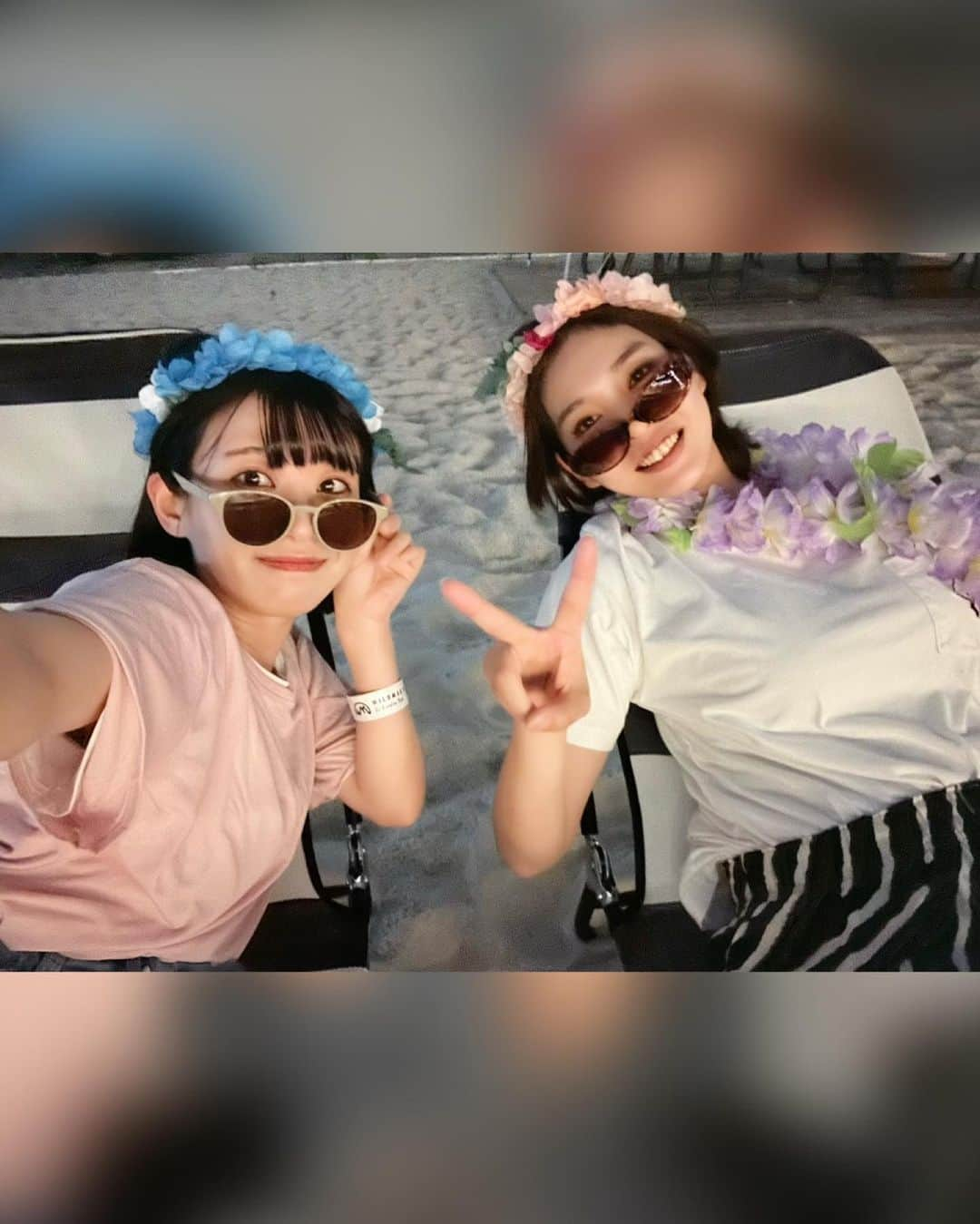 福島ゆかさんのインスタグラム写真 - (福島ゆかInstagram)「：夏の儀式  載せてなかった写真を載せていっこうシリーズ。  かすみんと夏のはじまりの儀式を行ったときの。  バーベキューで幕開けをしました。  合流した瞬間にお花のレイを首にかけられて サングラスと造花を数本渡されて やっぱりこの方はおかしいなって再確認しました。（しかもすごい派手な格好で現れた）  でもそのくらい我々は夏にガチ勢だから！！！！！！！！！！  夏に生きてる！！！！！！！！！！！！  ちなみに夏は12月中旬までつづくので 12月中旬に夏のおわりの儀式を行います。 何卒よろしくお願いします。  そのとき、できればハロコン帰りとかに儀式できたら最高だなぁ、、、なんて。  #夏 #まだまだこれから #12月まで夏 #夏のはじまりの儀式 #BBQ #バーベキュー #グランピング #キャンプ #浮かれポンチ  #花 #へんなひと #夜景 #夏服  #思い出 #秋 #まだまだこない」10月6日 1時49分 - yuka_fukushima_